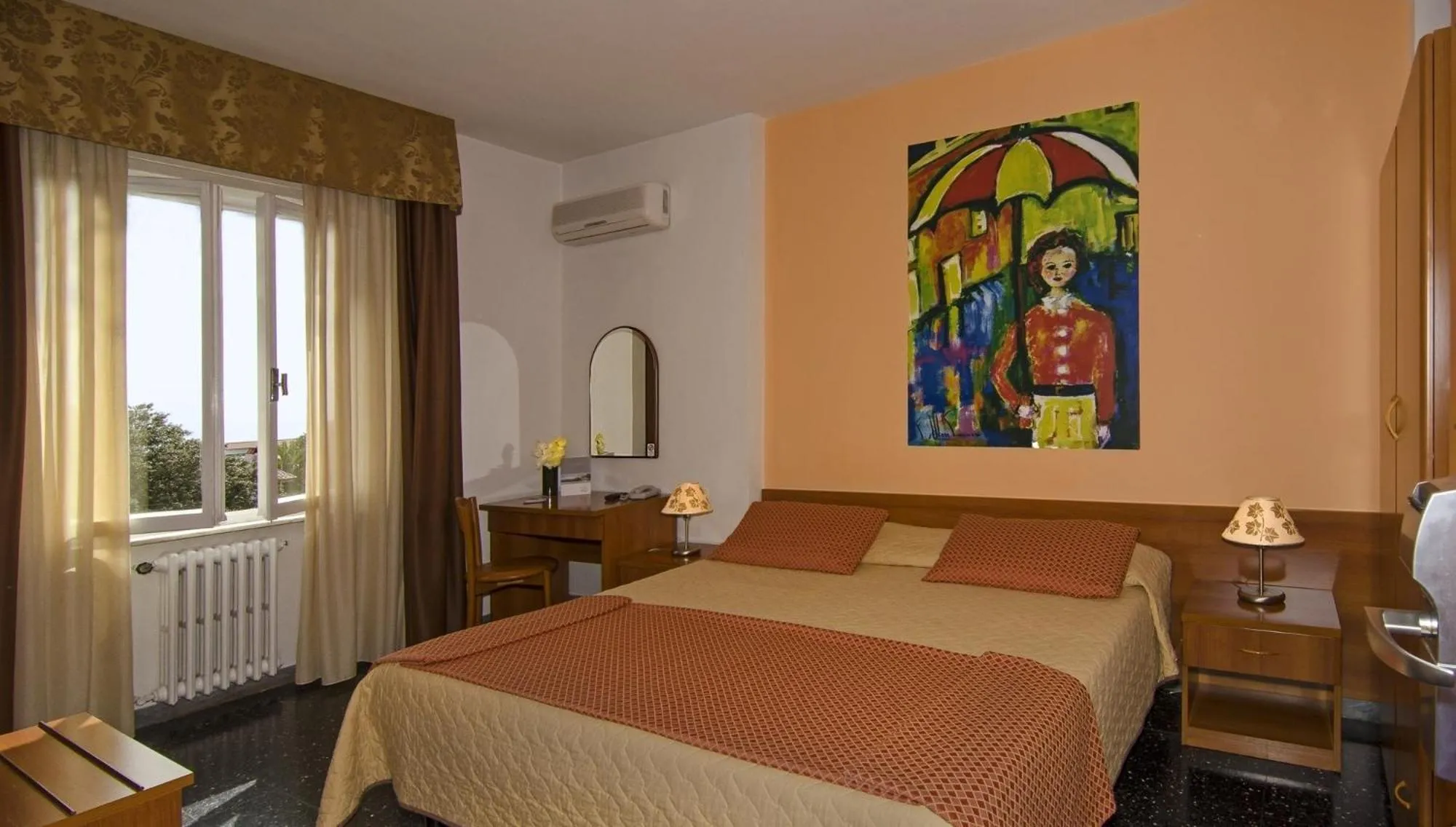 Photo of the whole room, Bed in Hotel Scandinavia