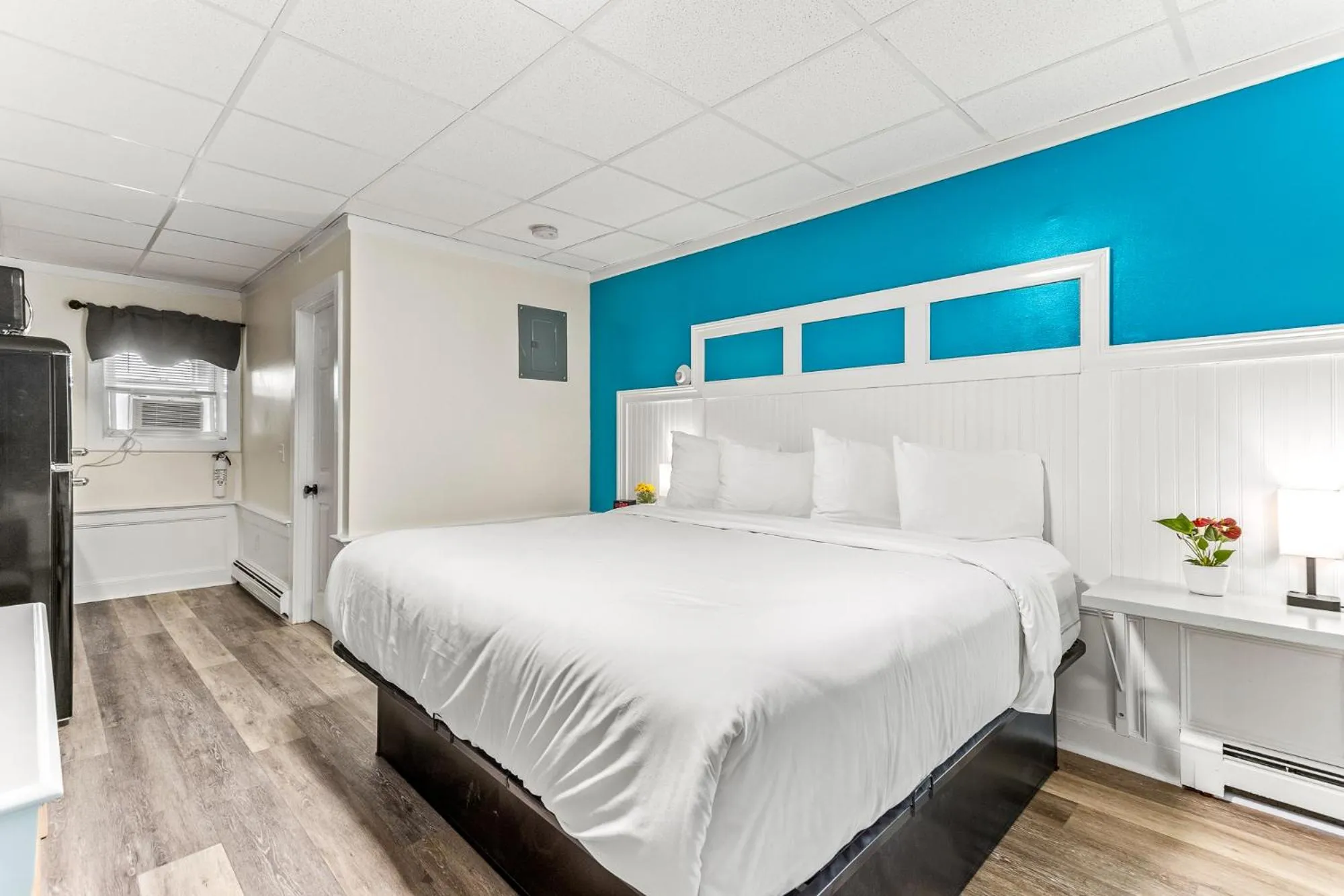 Bed in The Crest - Hampton Beach