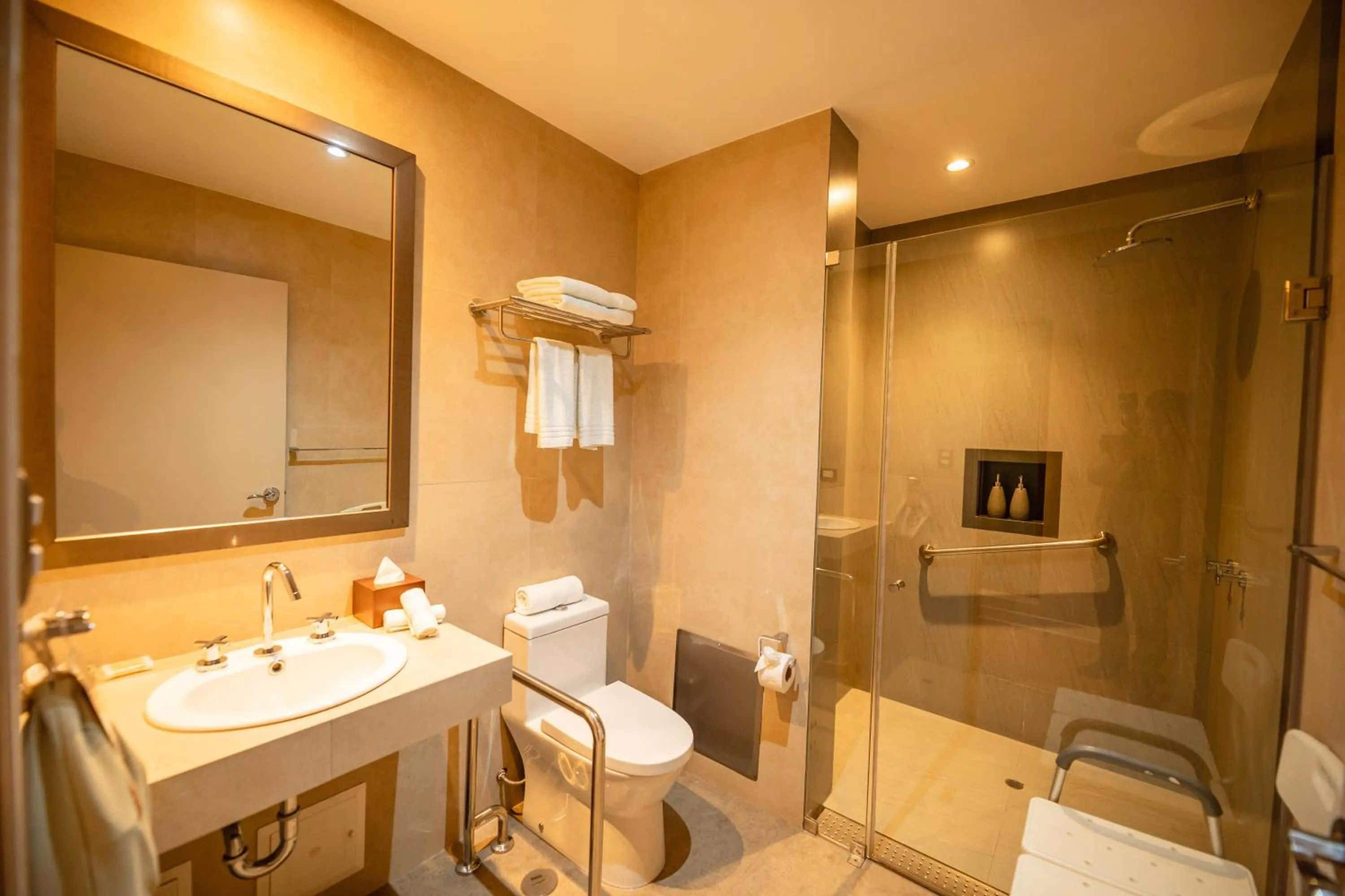 Bathroom in Saska Boutique Hotel