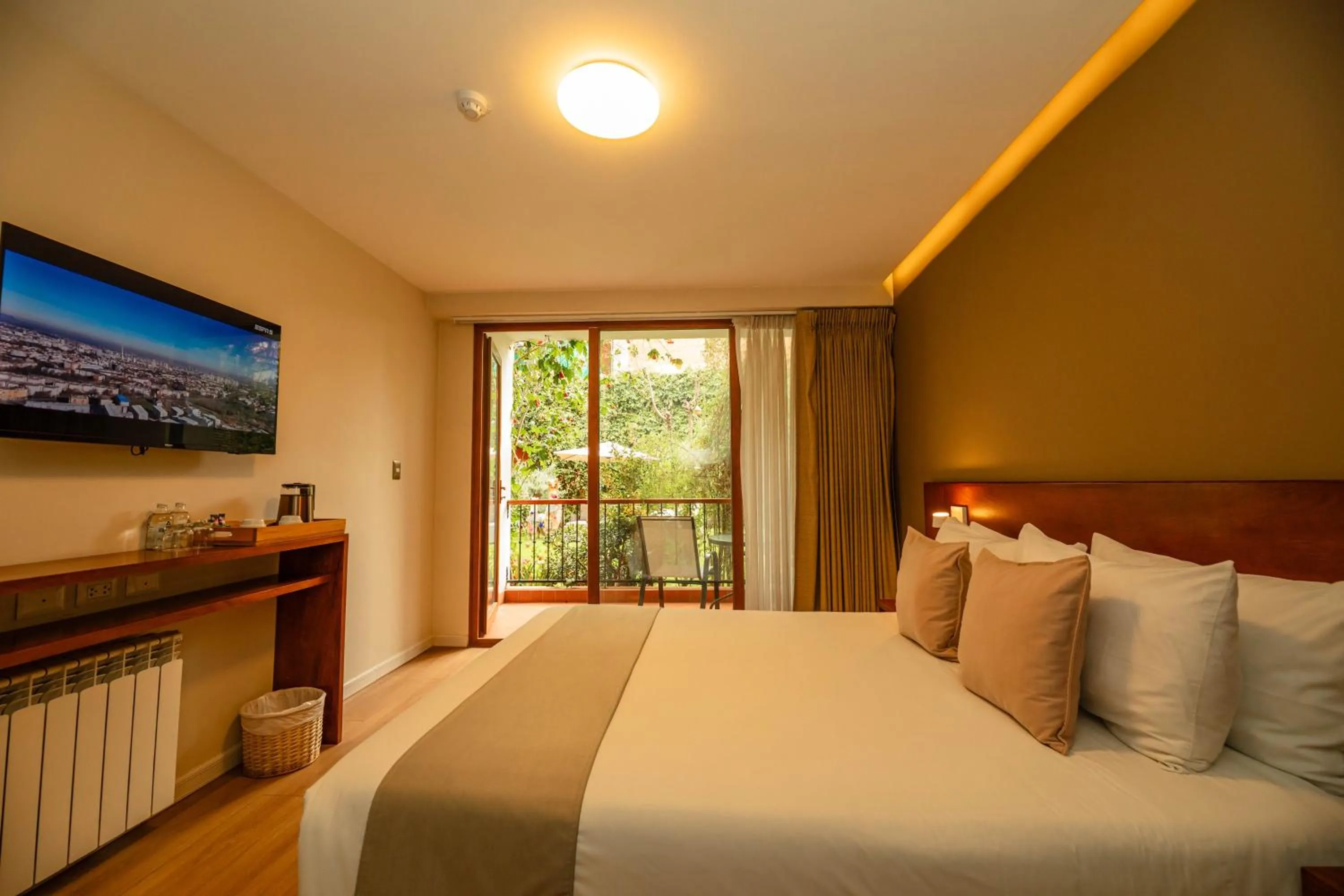 Bed in Saska Boutique Hotel