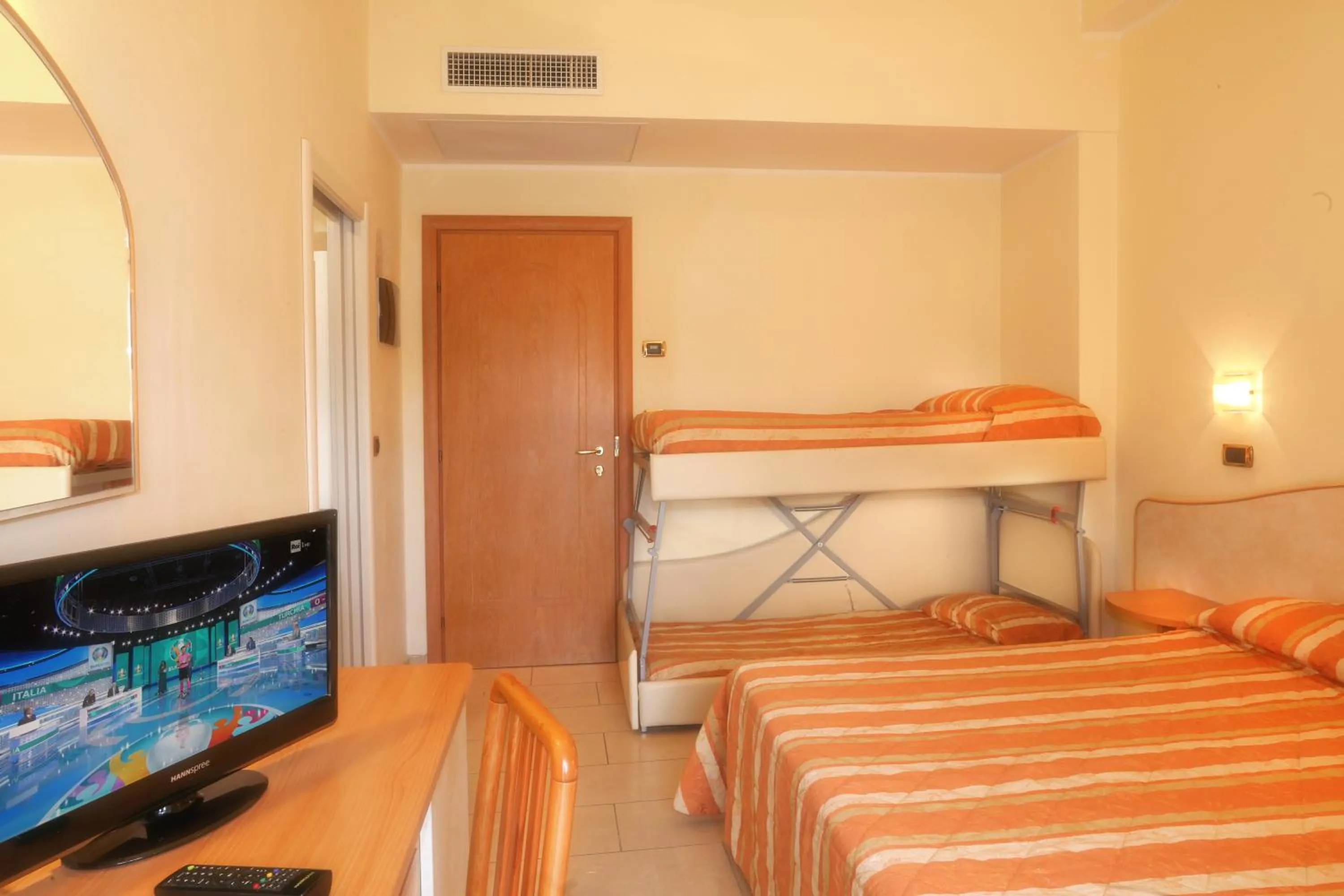 Bedroom, Bed in Hotel Elisir