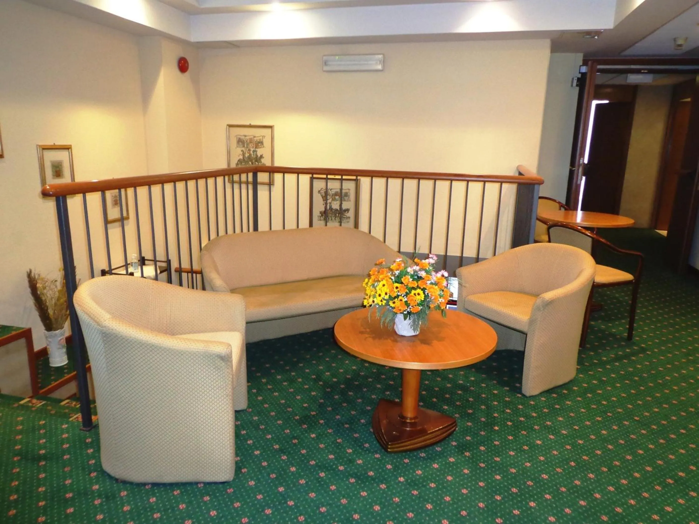 Seating area in Hotel Select