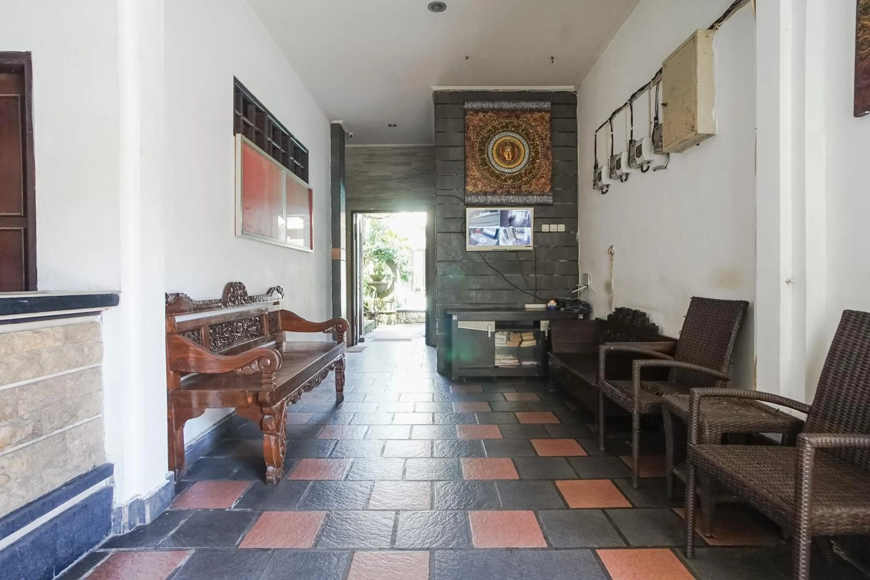 Lobby or reception in DENAYS GUESTHOUSE JIMBARAN