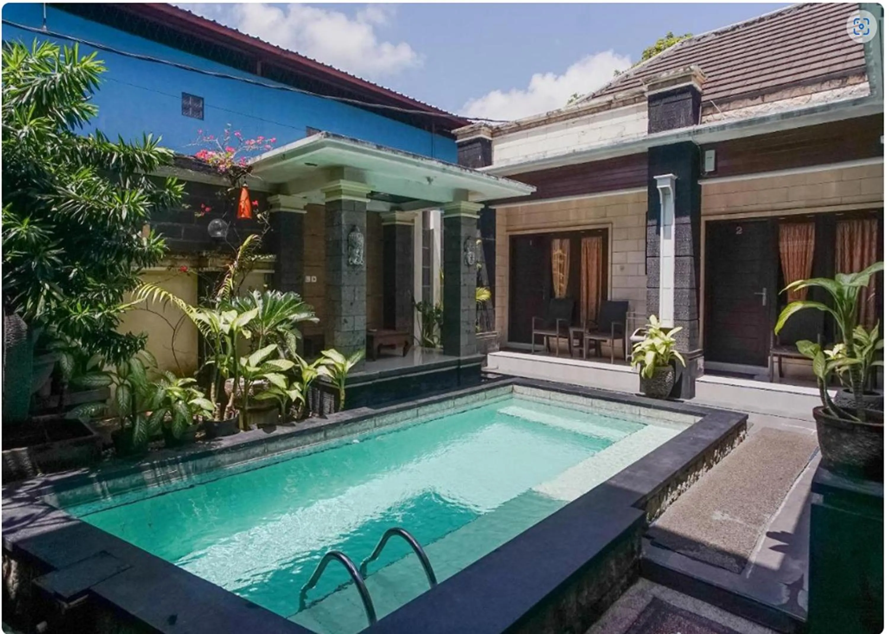 Swimming pool in DENAYS GUESTHOUSE JIMBARAN