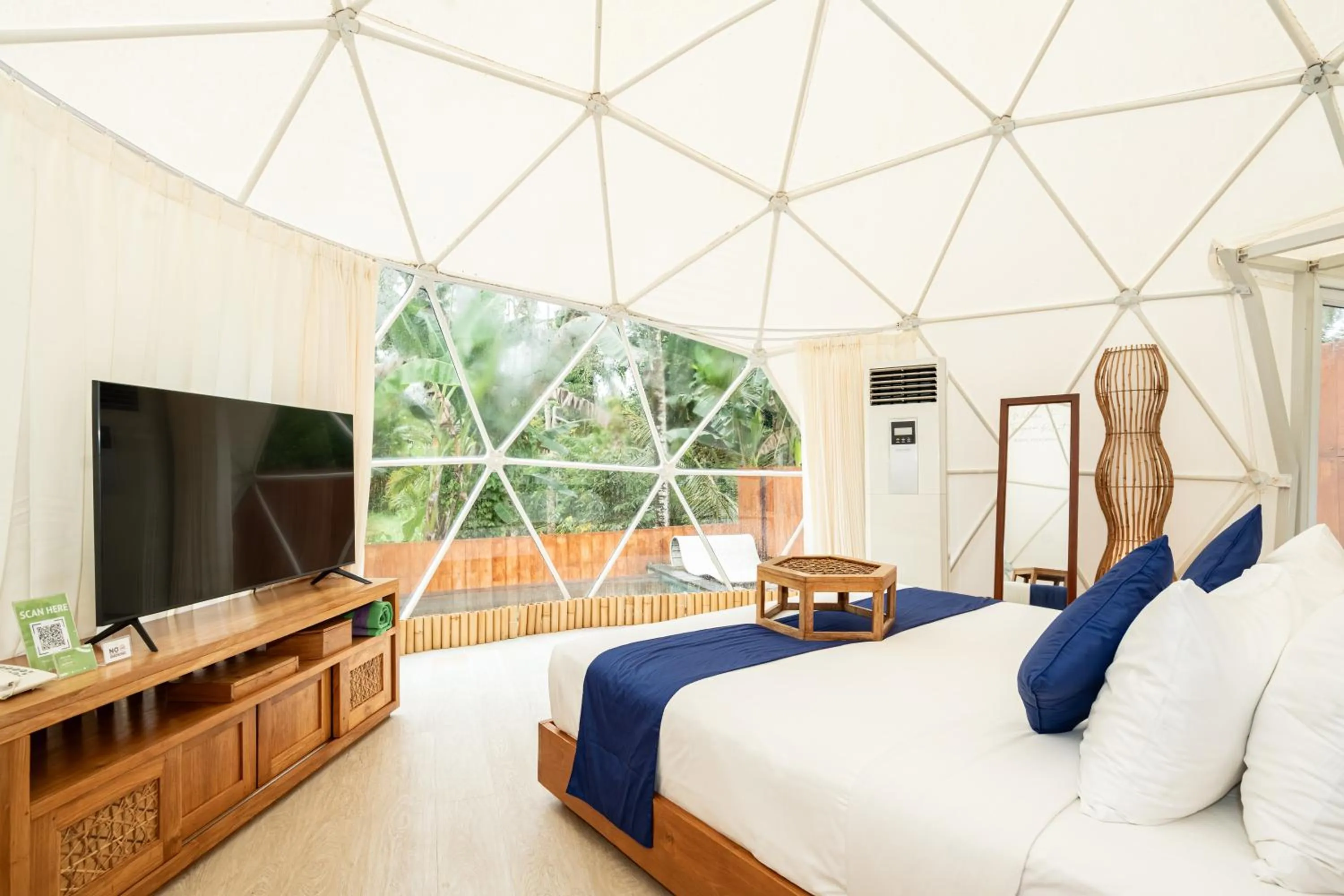 Bird's eye view, Bed in Triyana Resort and Glamping Carangsari