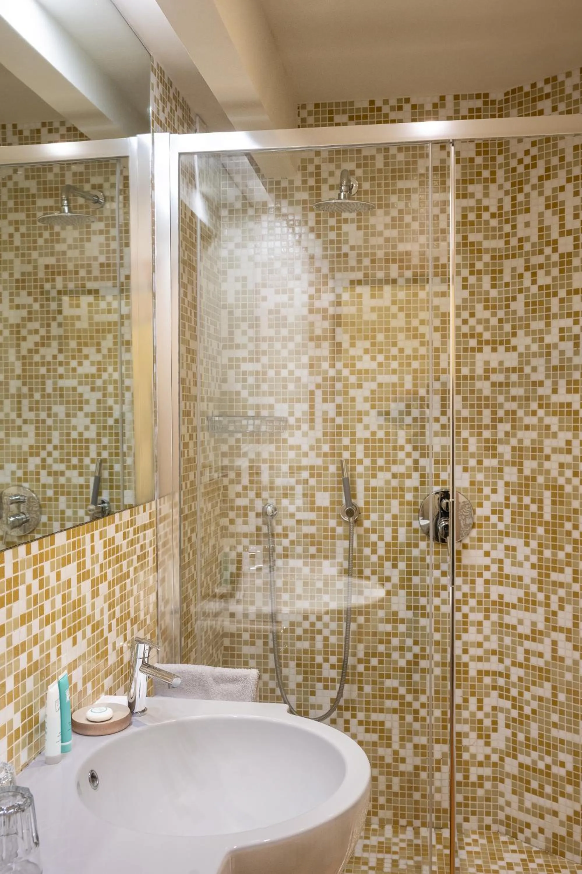 Shower in Relais Piazza Signoria