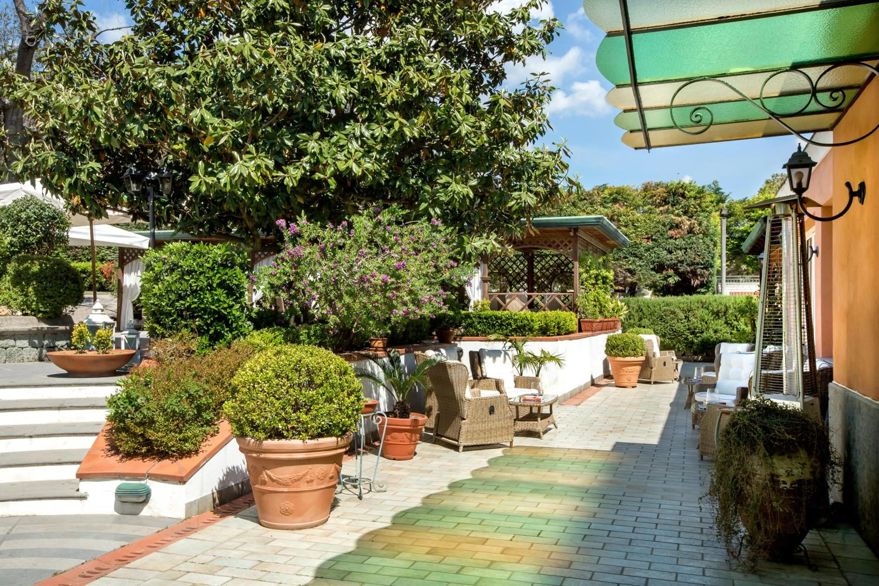 Patio in Montespina Park Hotel