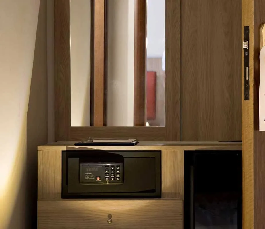 safe in Montespina Park Hotel