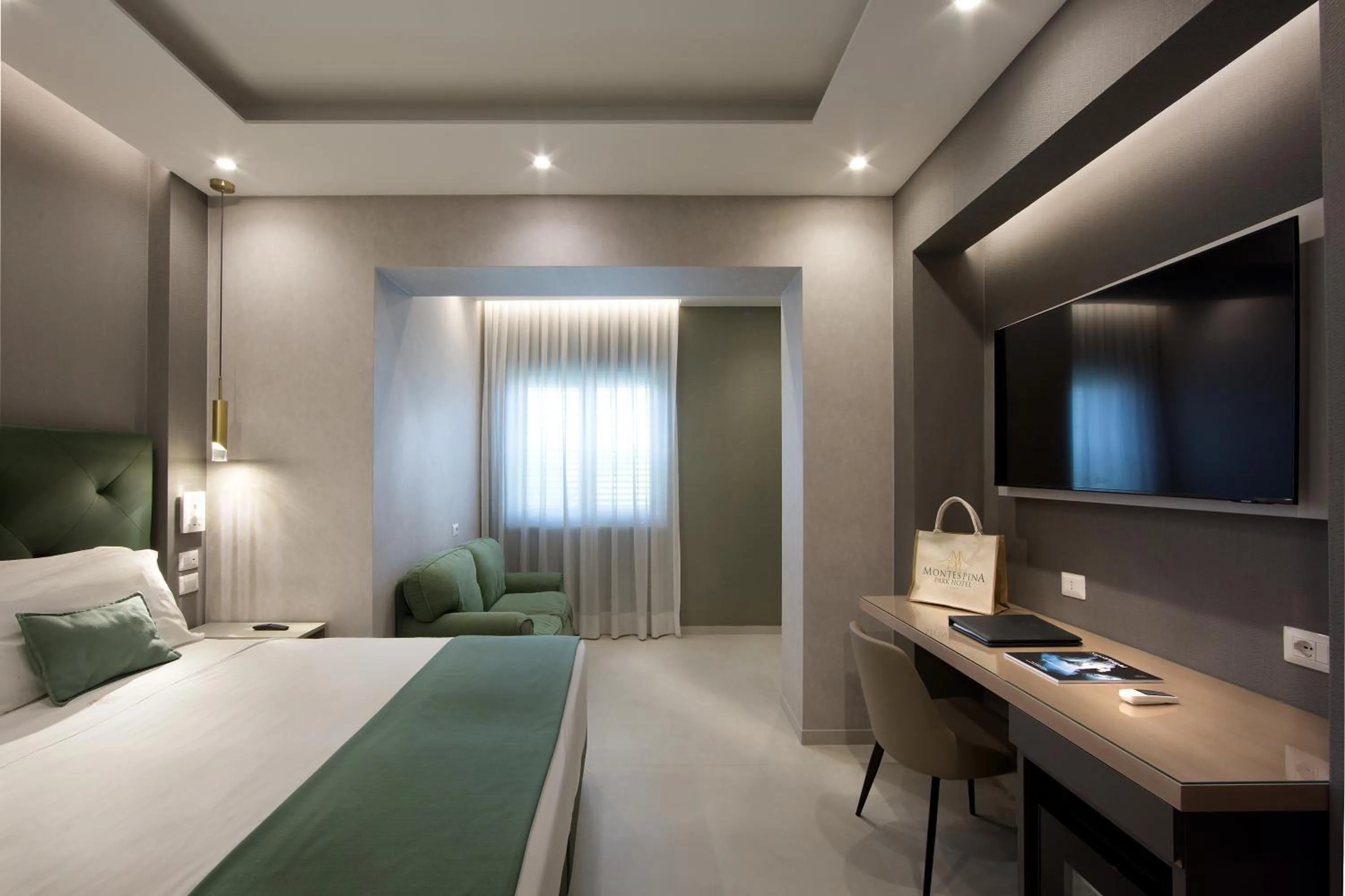 Photo of the whole room, Bed in Montespina Park Hotel