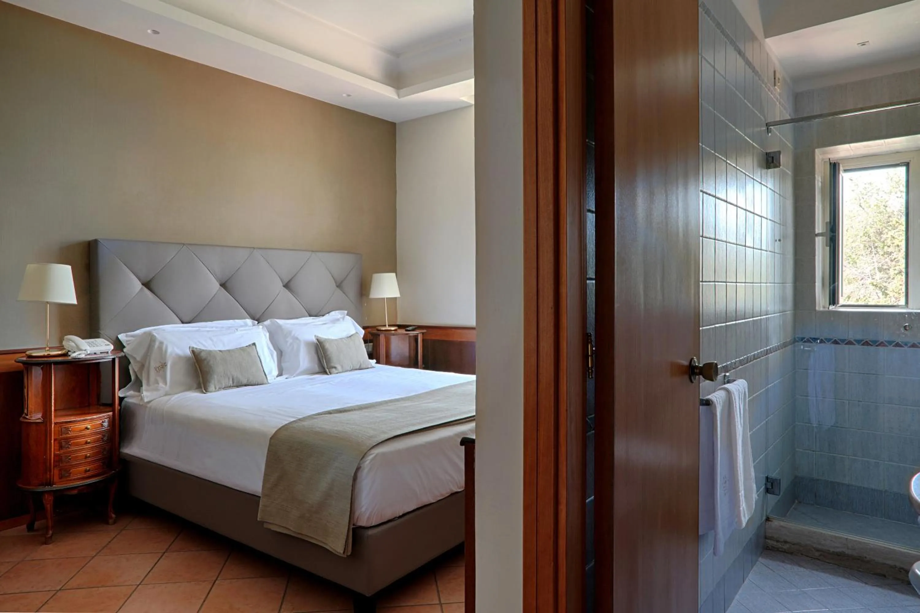 Photo of the whole room, Bed in Montespina Park Hotel