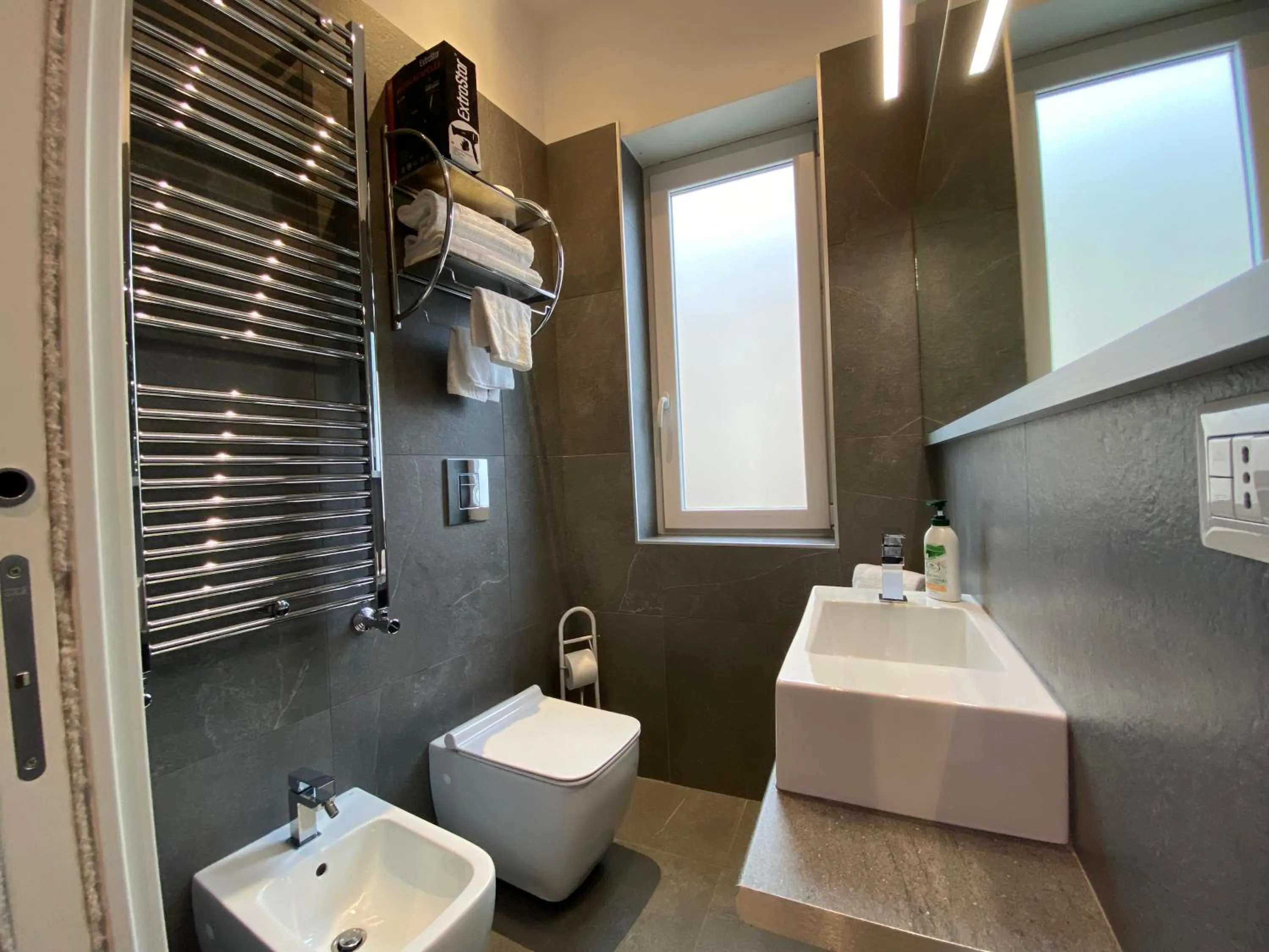Toilet in Residenze Romano Ristorante & SPA albergo diffuso - WHITE