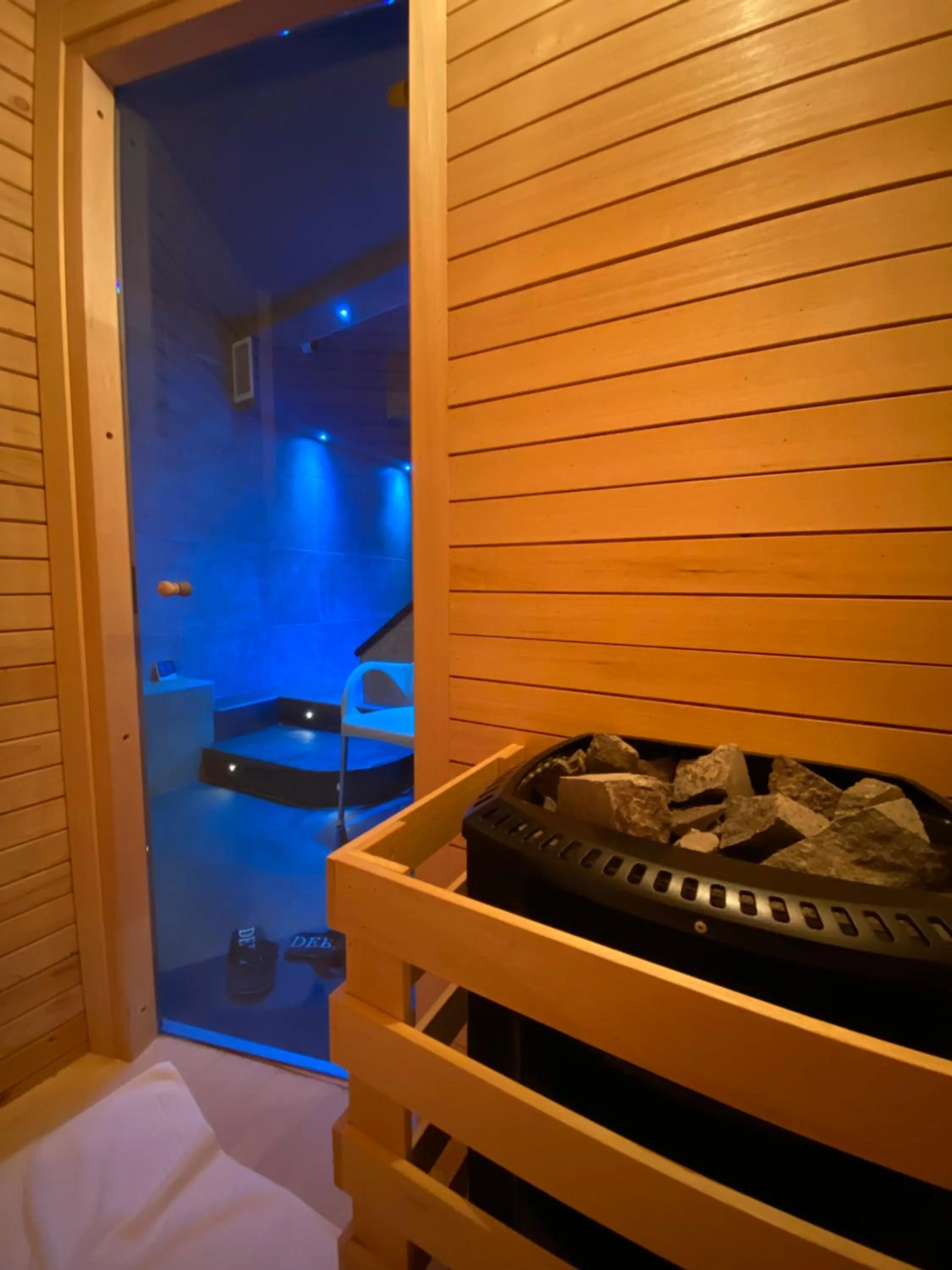 Massage in Residenze Romano Ristorante & SPA albergo diffuso - WHITE