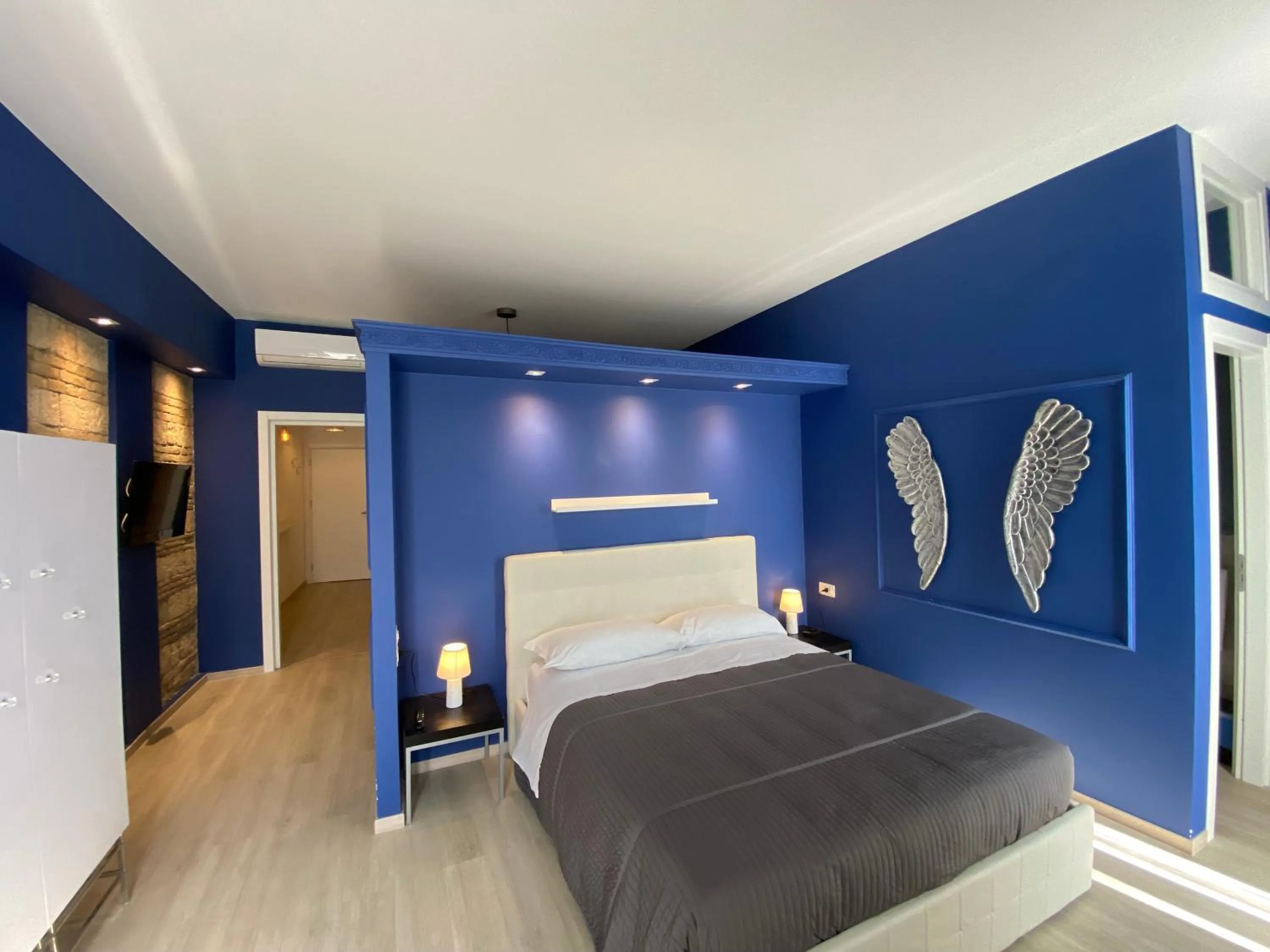 Bed in Residenze Romano Ristorante & Spa - albergo diffuso - RED