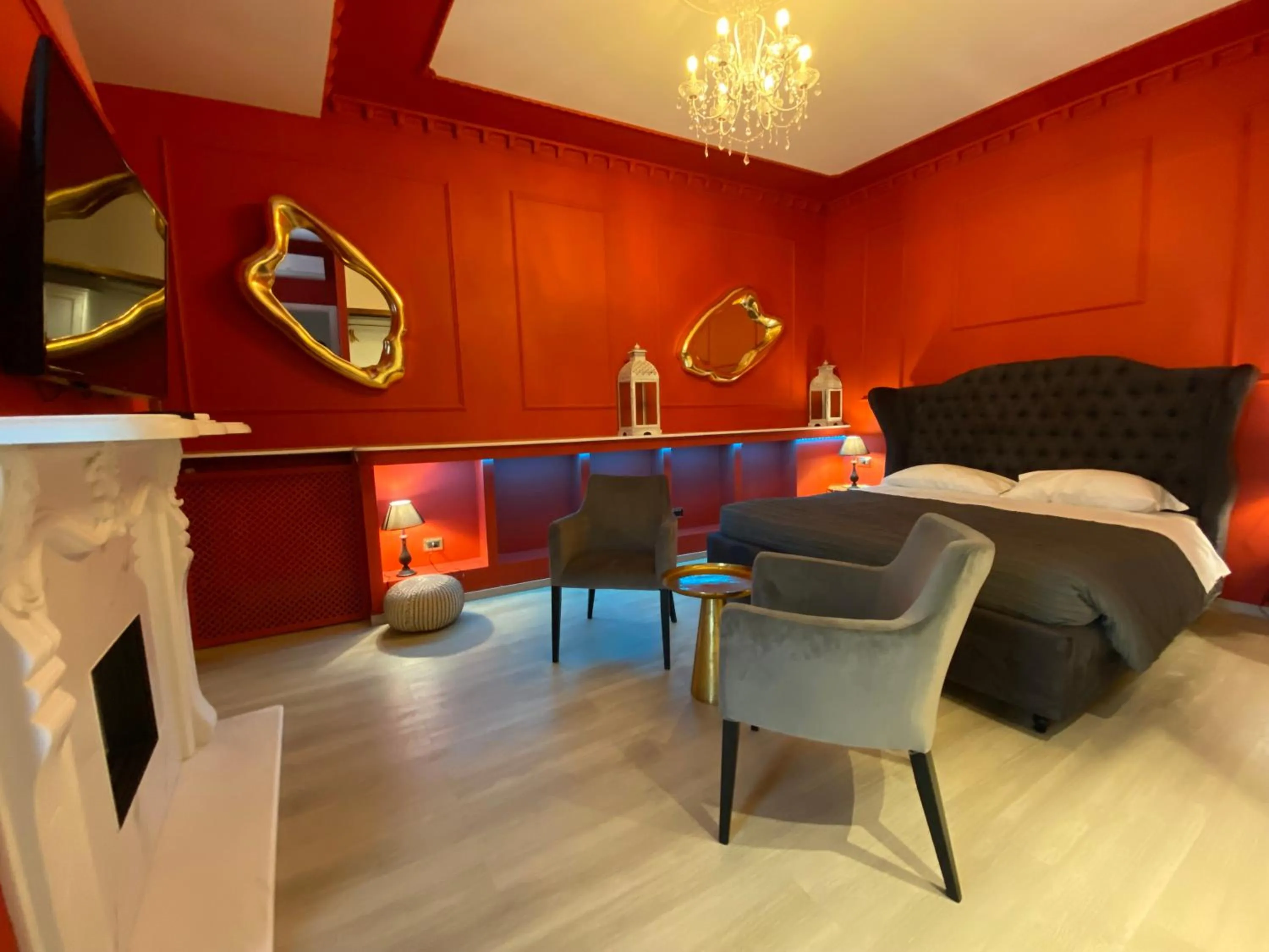 Bed in Residenze Romano Ristorante & Spa - albergo diffuso - RED