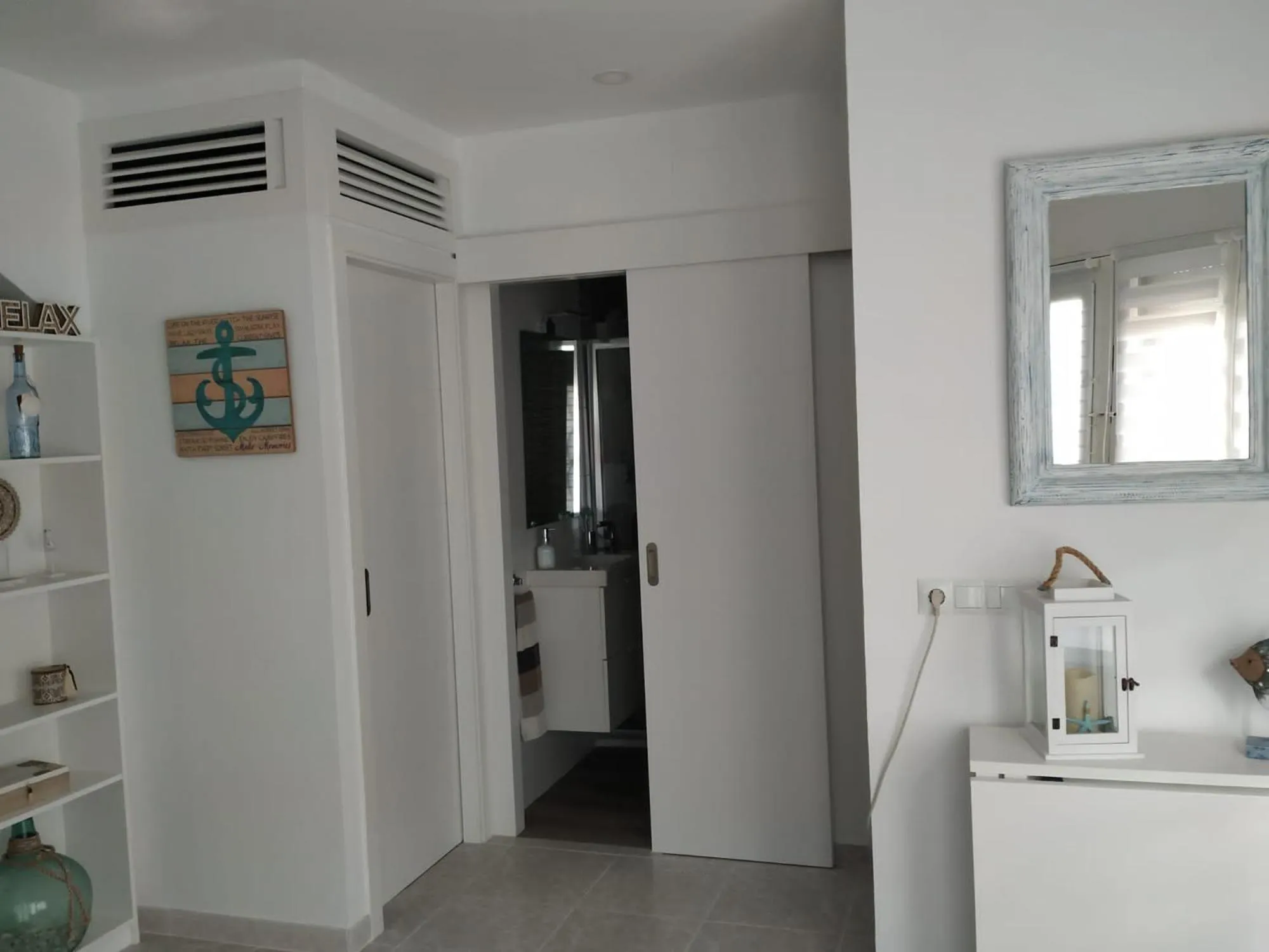 Little Paradise . Apartment in front of the sea