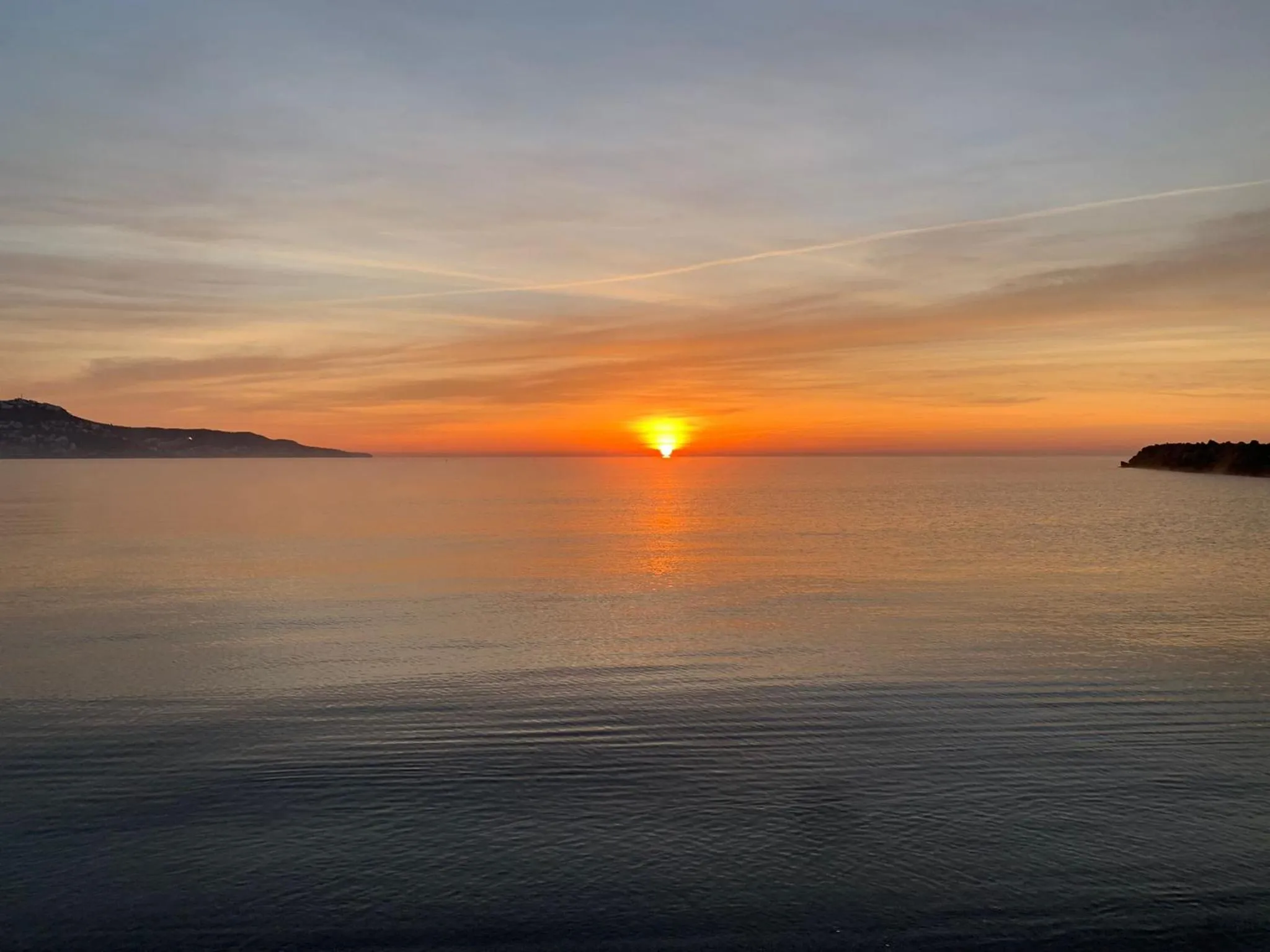 Little Paradise . Apartment in front of the sea