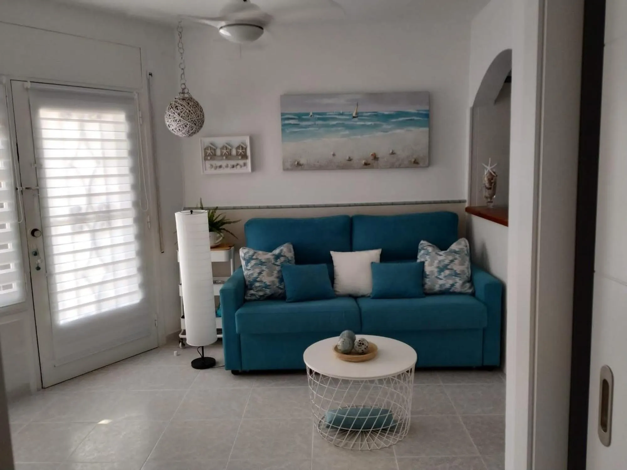 Little Paradise . Apartment in front of the sea