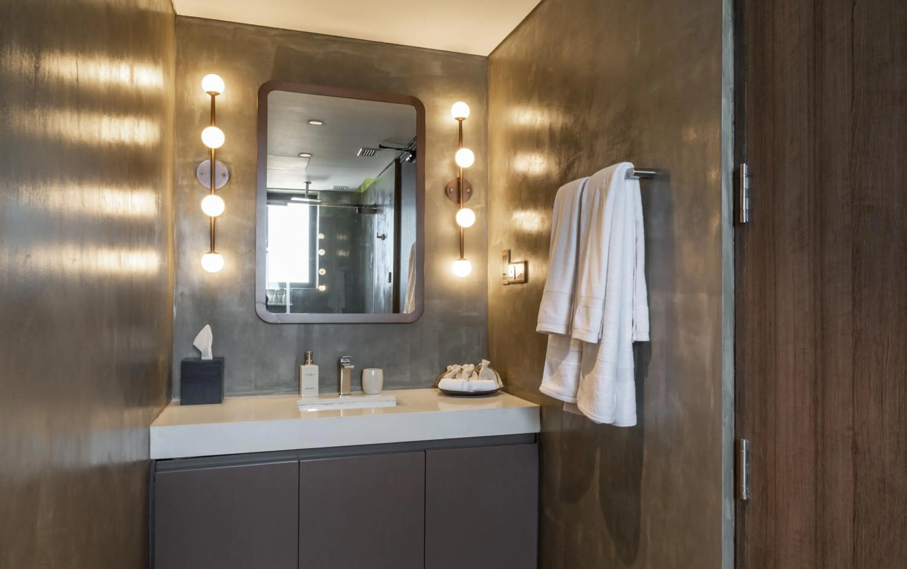 Toilet in Crystal Sands Hikkaduwa