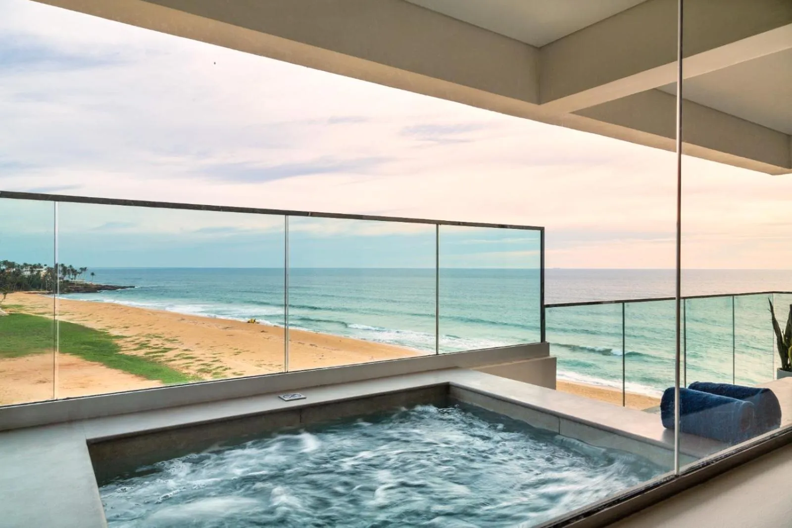 Balcony/Terrace in Crystal Sands Hikkaduwa