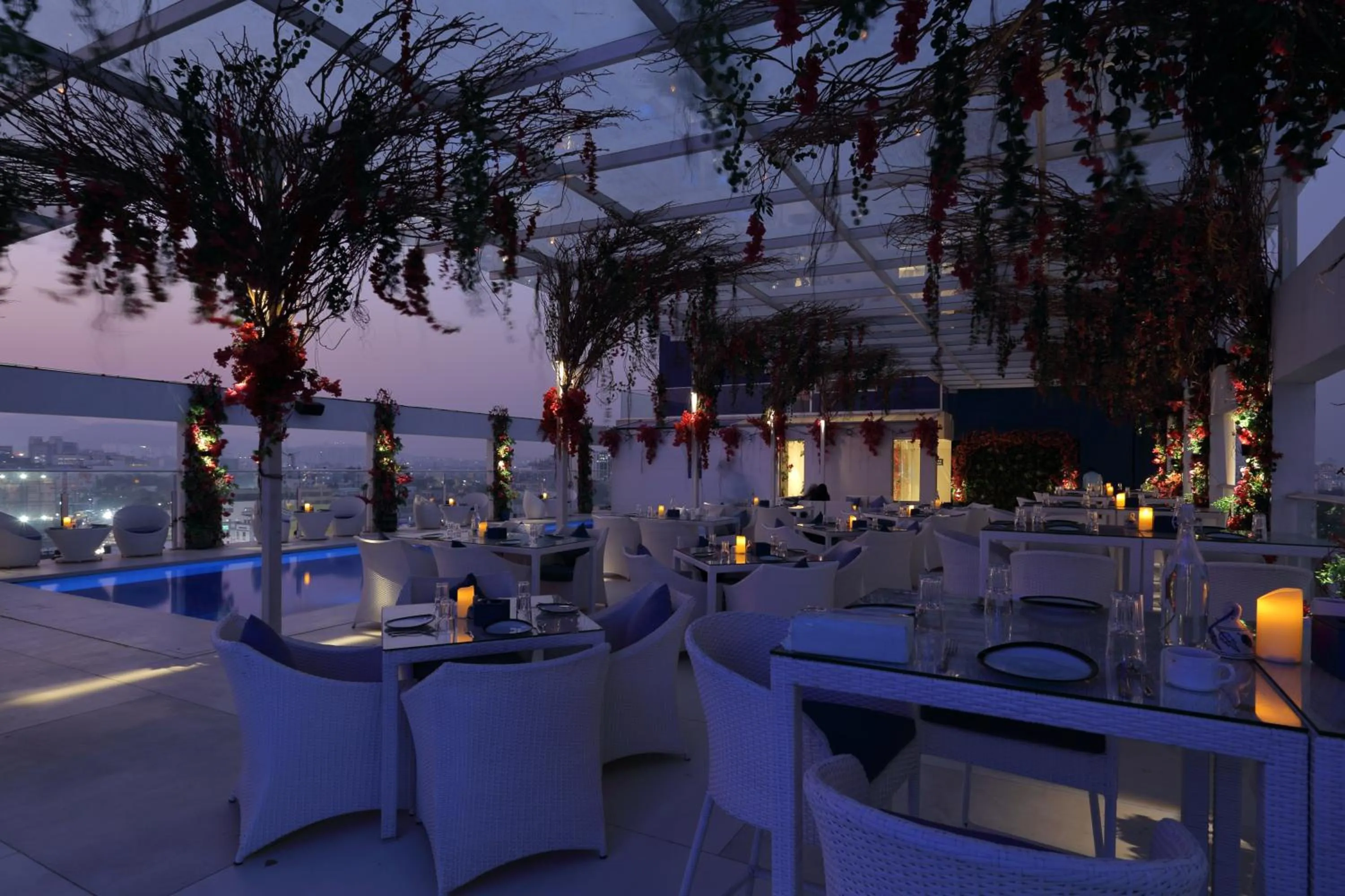 Restaurant/places to eat in Hilton Garden Inn Pune Hinjawadi