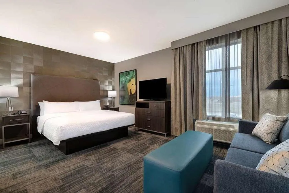 Bed in Homewood Suites By Hilton Oklahoma City Quail Springs