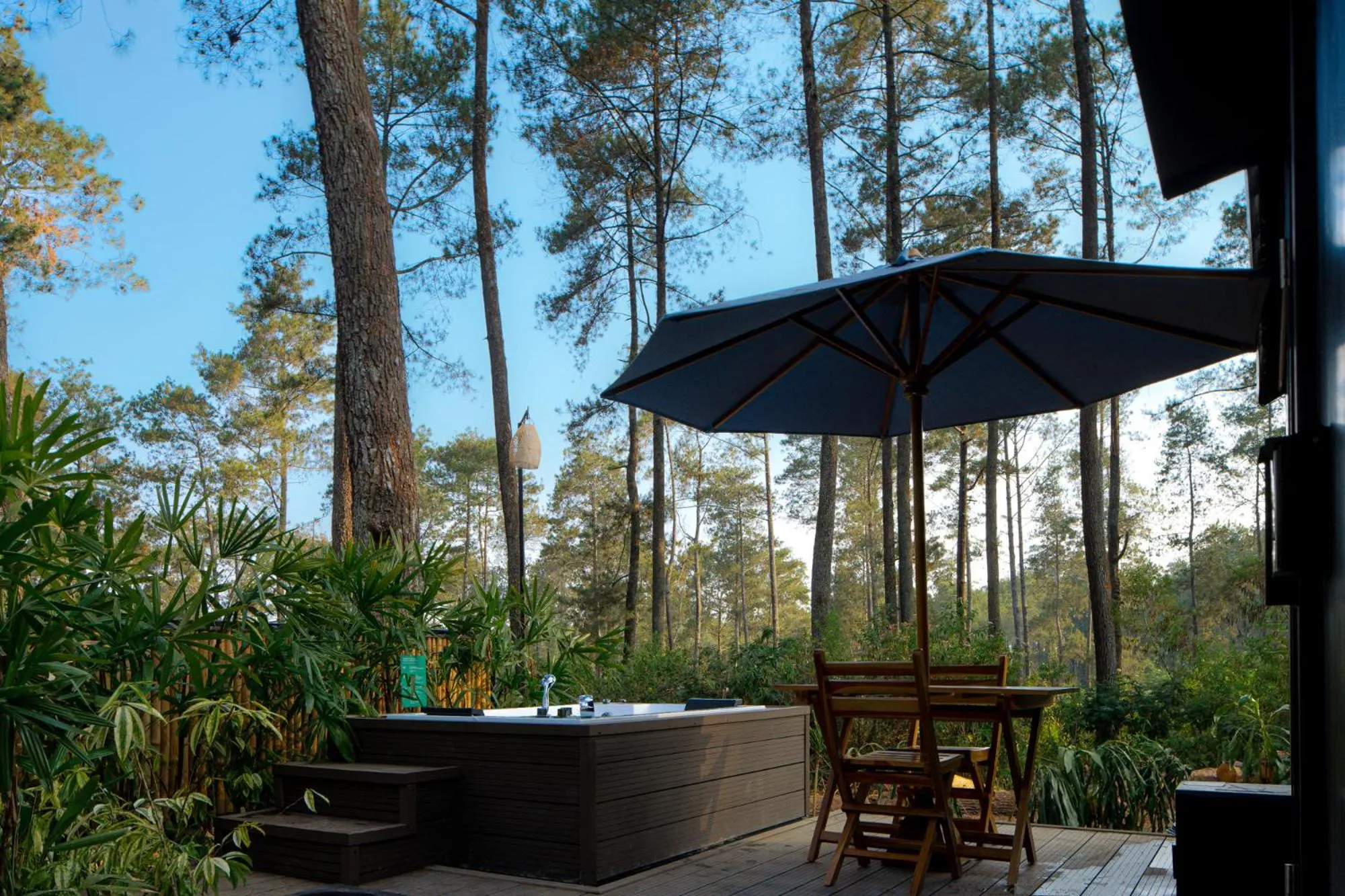 Hot Tub in Bobocabin Cikole, Bandung