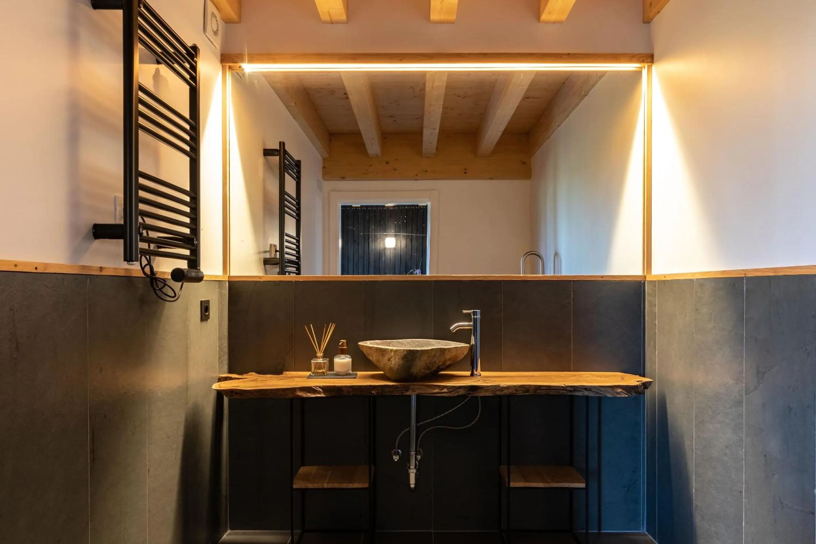 Public Bath in Basoan