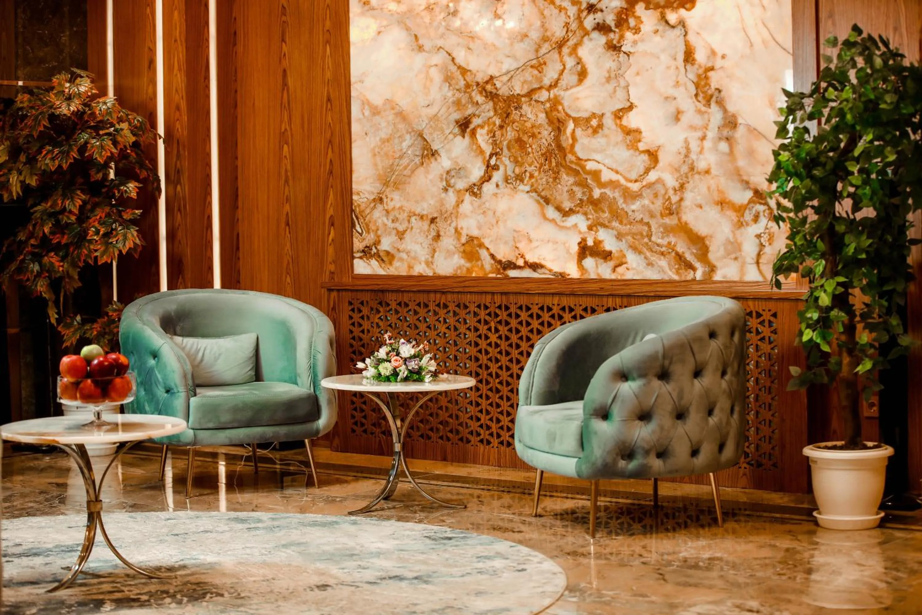 Lobby or reception in Regal Inn Badamdar Hotel