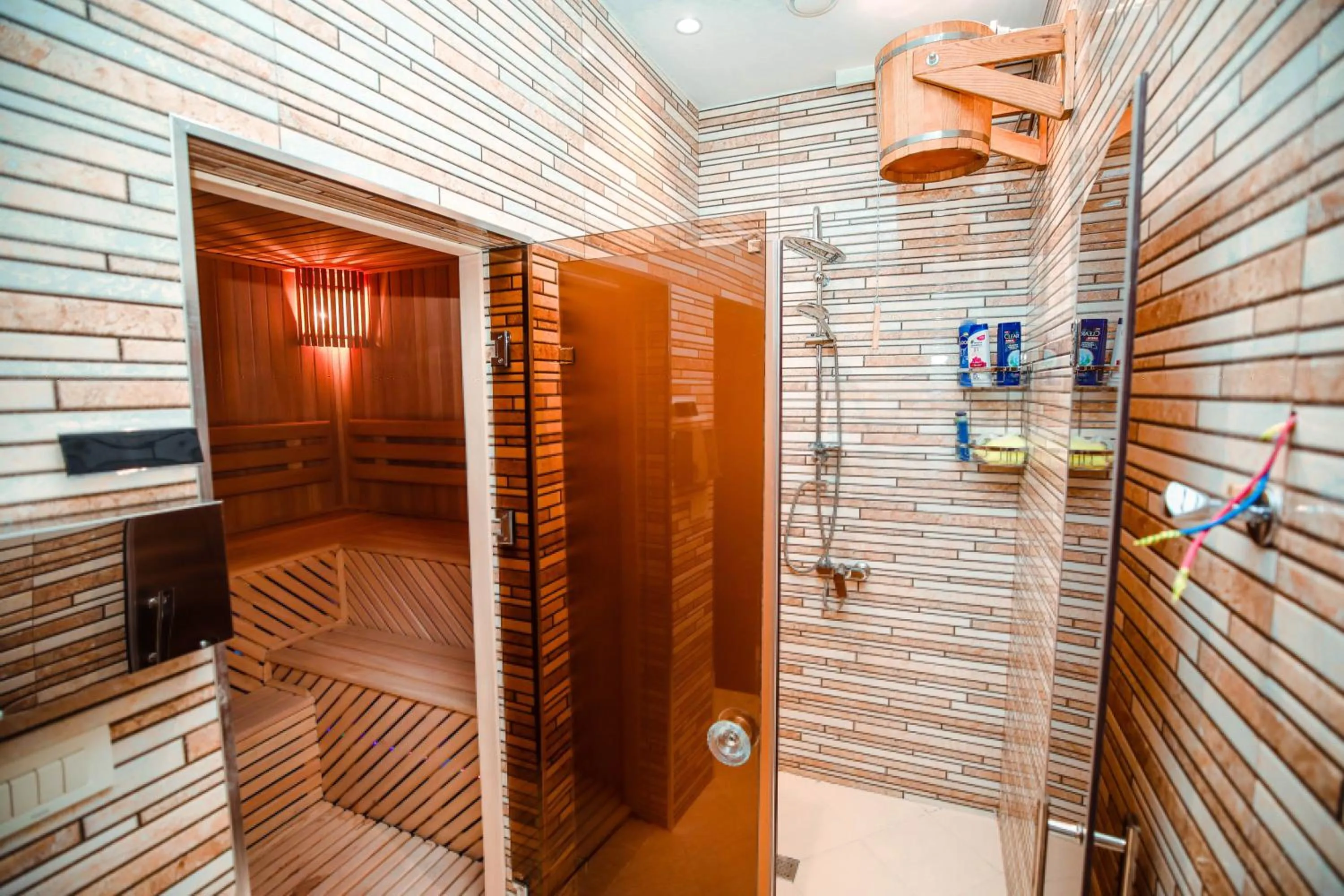 Sauna in Regal Inn Badamdar Hotel