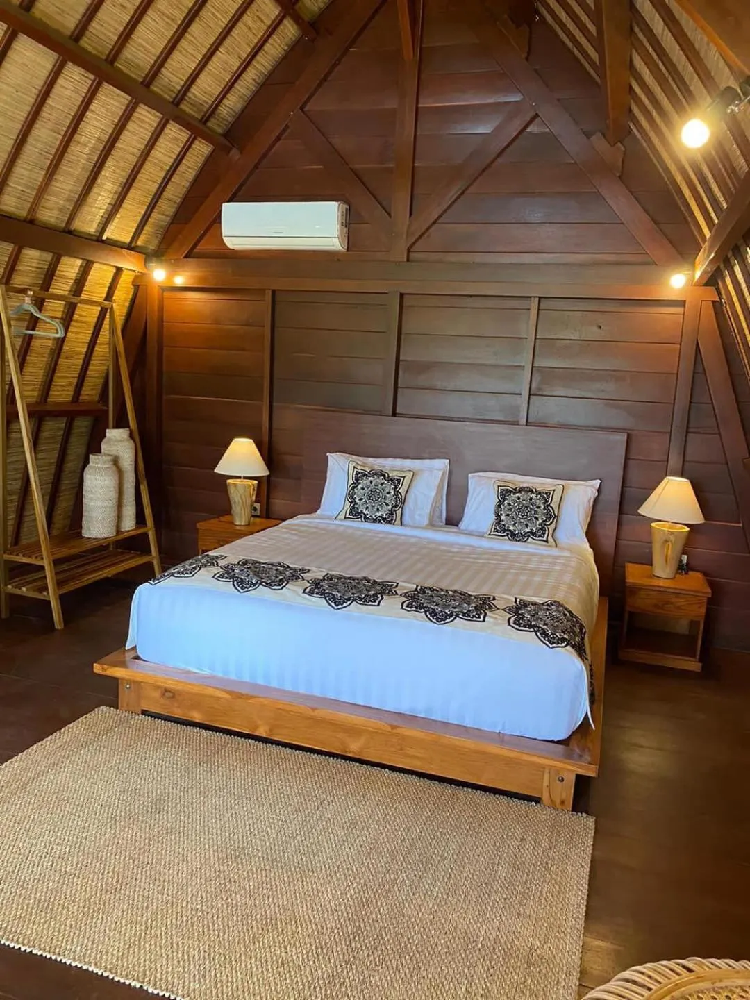 Photo of the whole room, Bed in Bhumi Lovina Residence & Villa