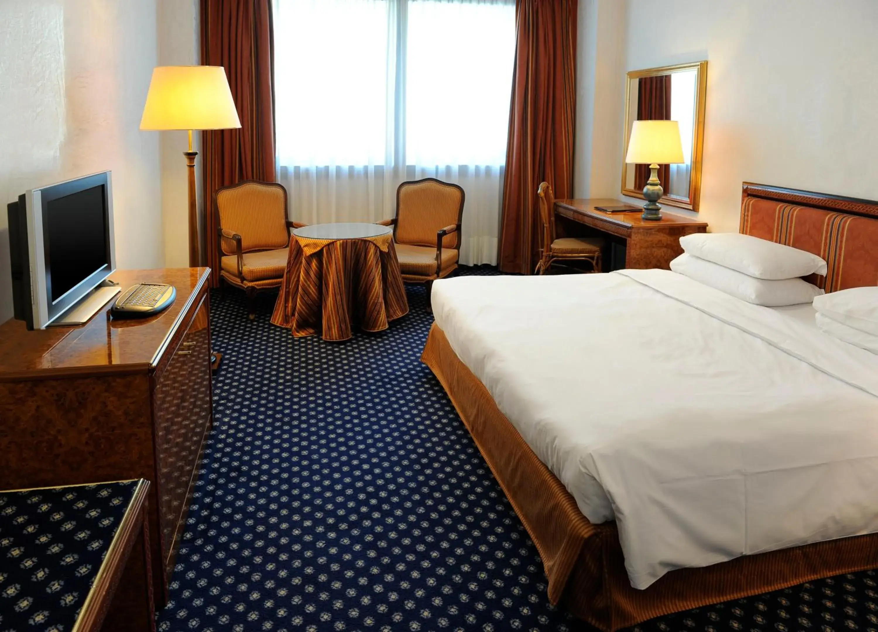 Superior Double Room in Tower Genova Airport - Hotel & Conference Center Superior Double Room in Tower Genova Airport - Hotel & Conference Center