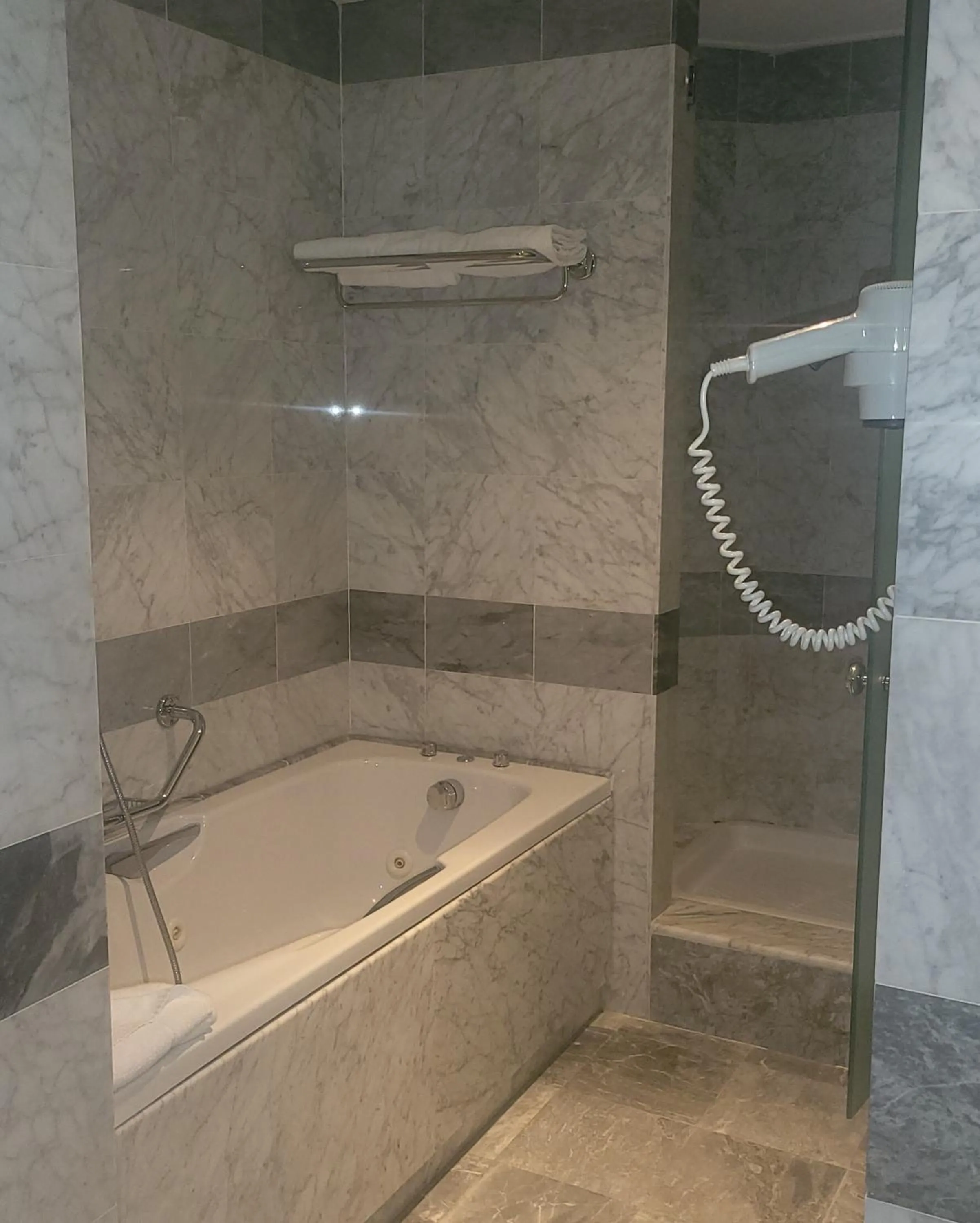 Tower Genova Airport - Hotel & Conference Center