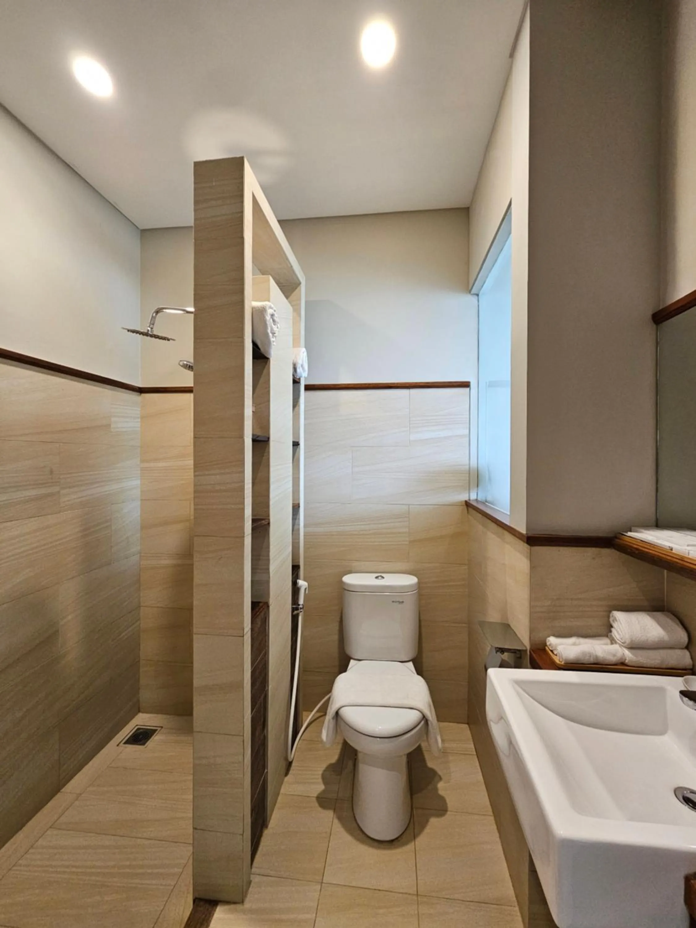 Bathroom in Damar Toba