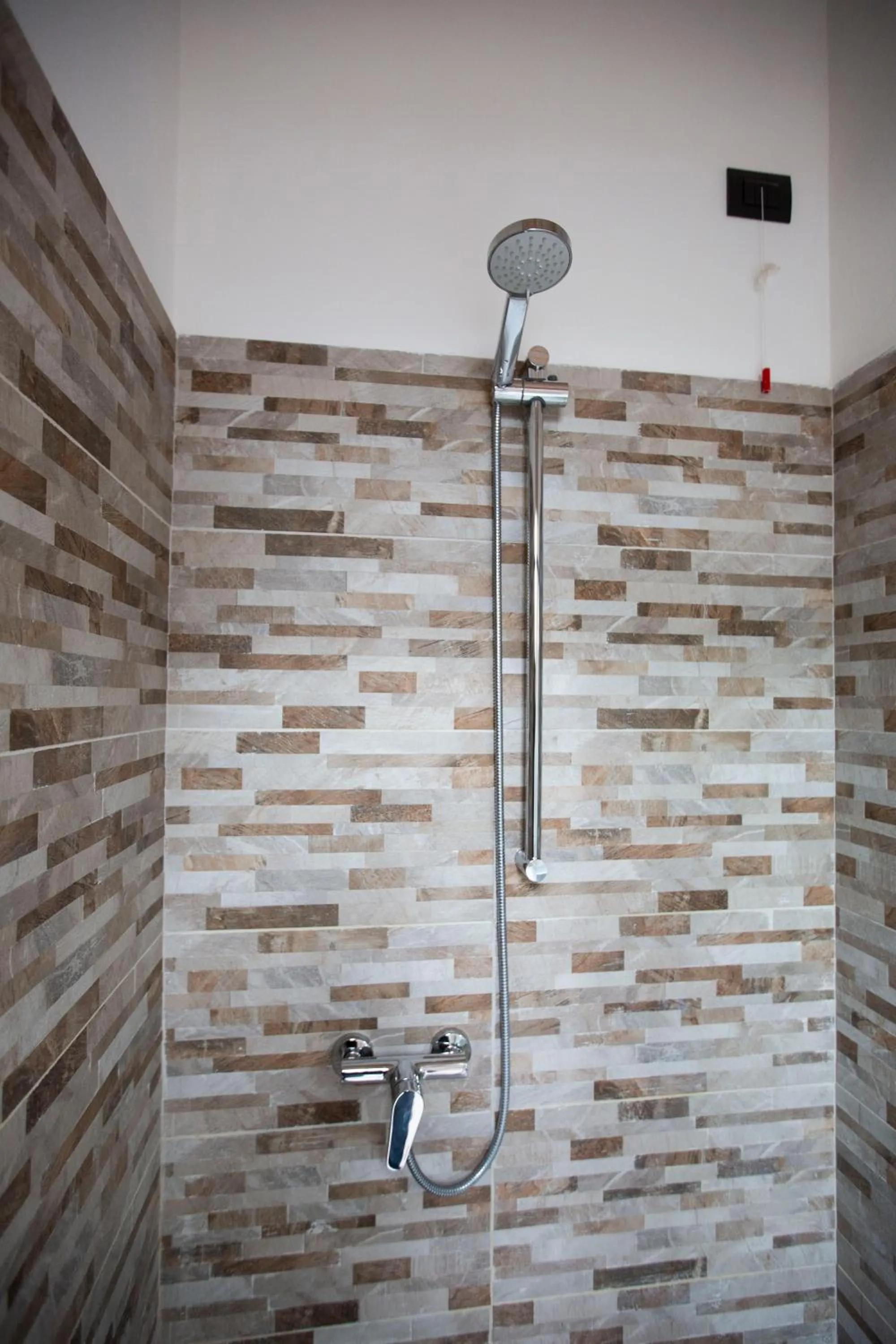 Shower in Il B&B di PIAZZA MOTTA