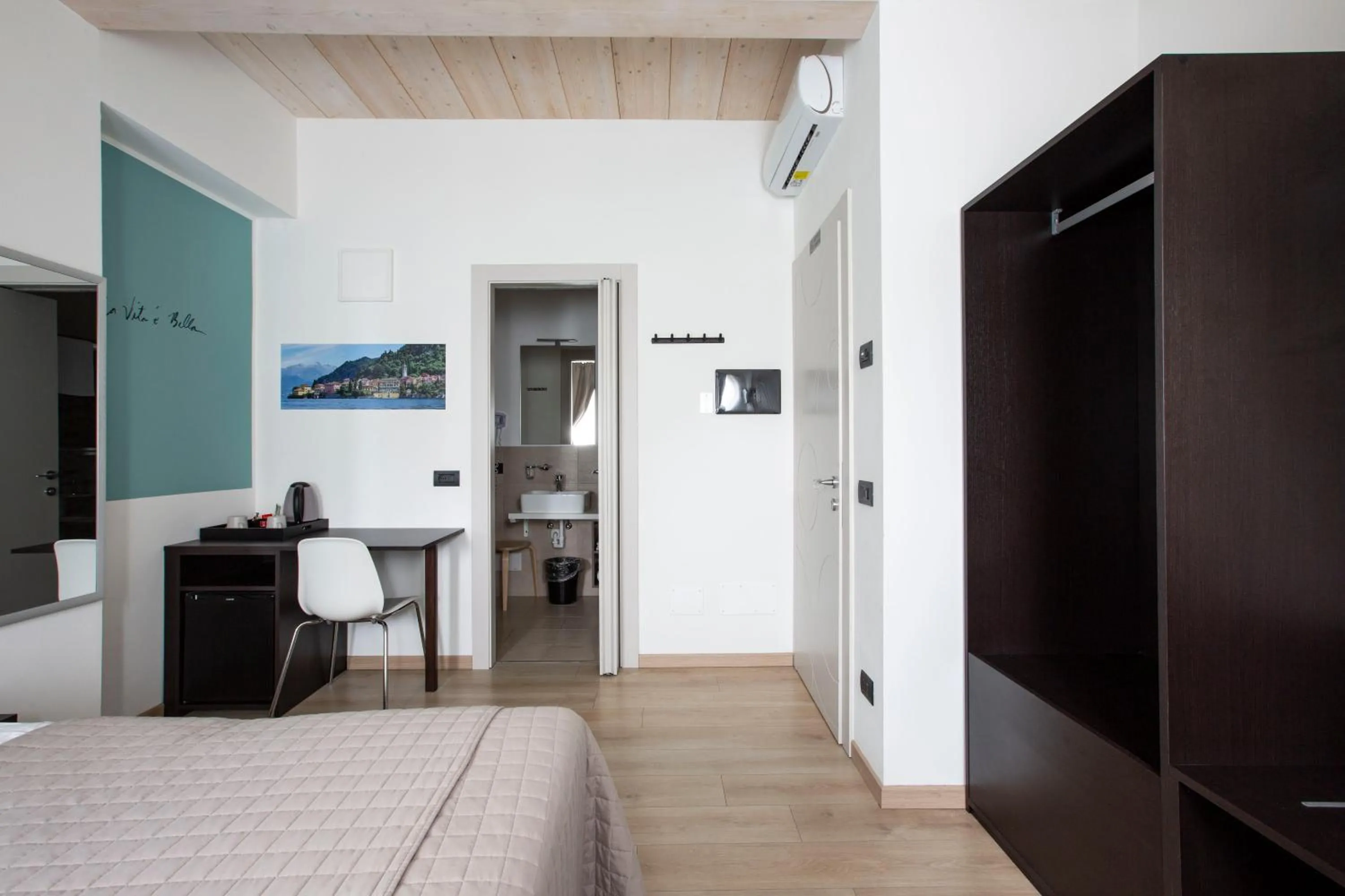 Photo of the whole room, Bed in Il B&B di PIAZZA MOTTA