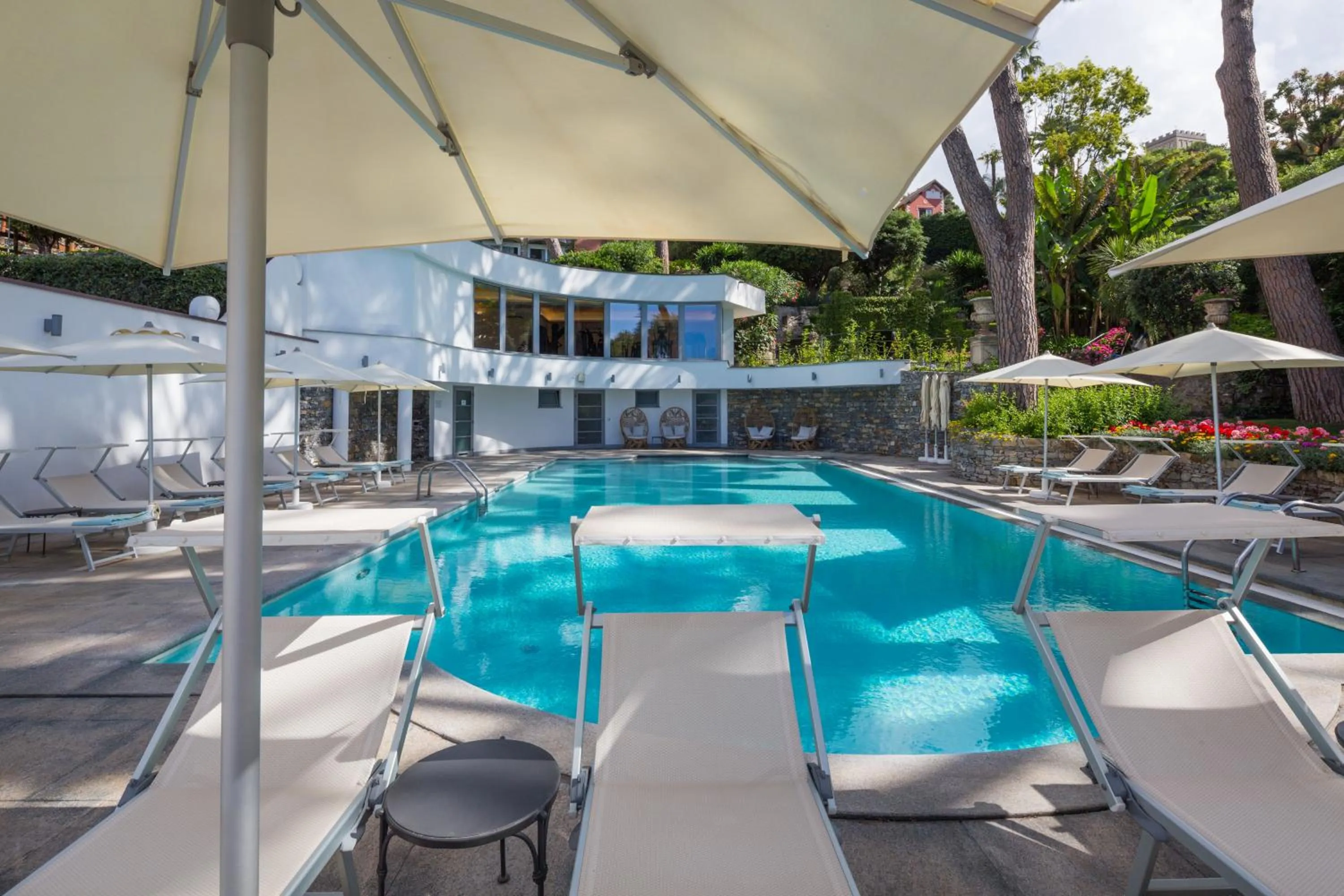 Swimming pool in Imperiale Palace Hotel