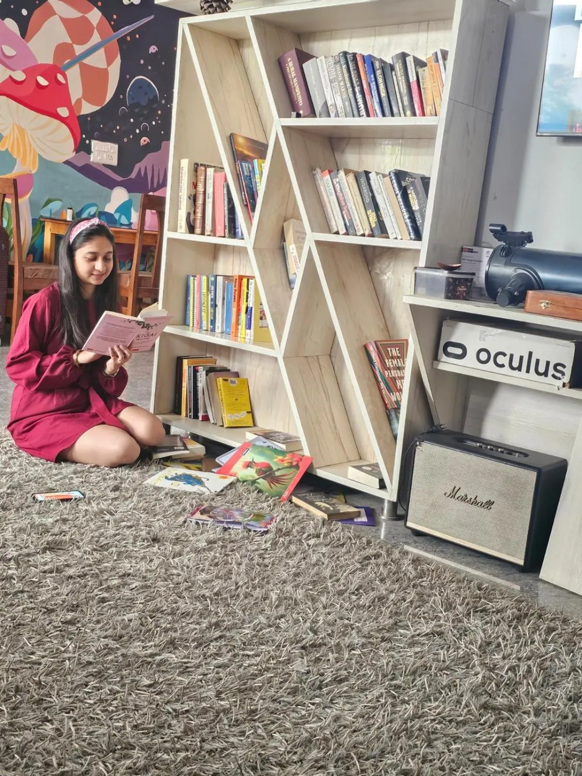 Communal lounge/ TV room in The Bunksters Bir