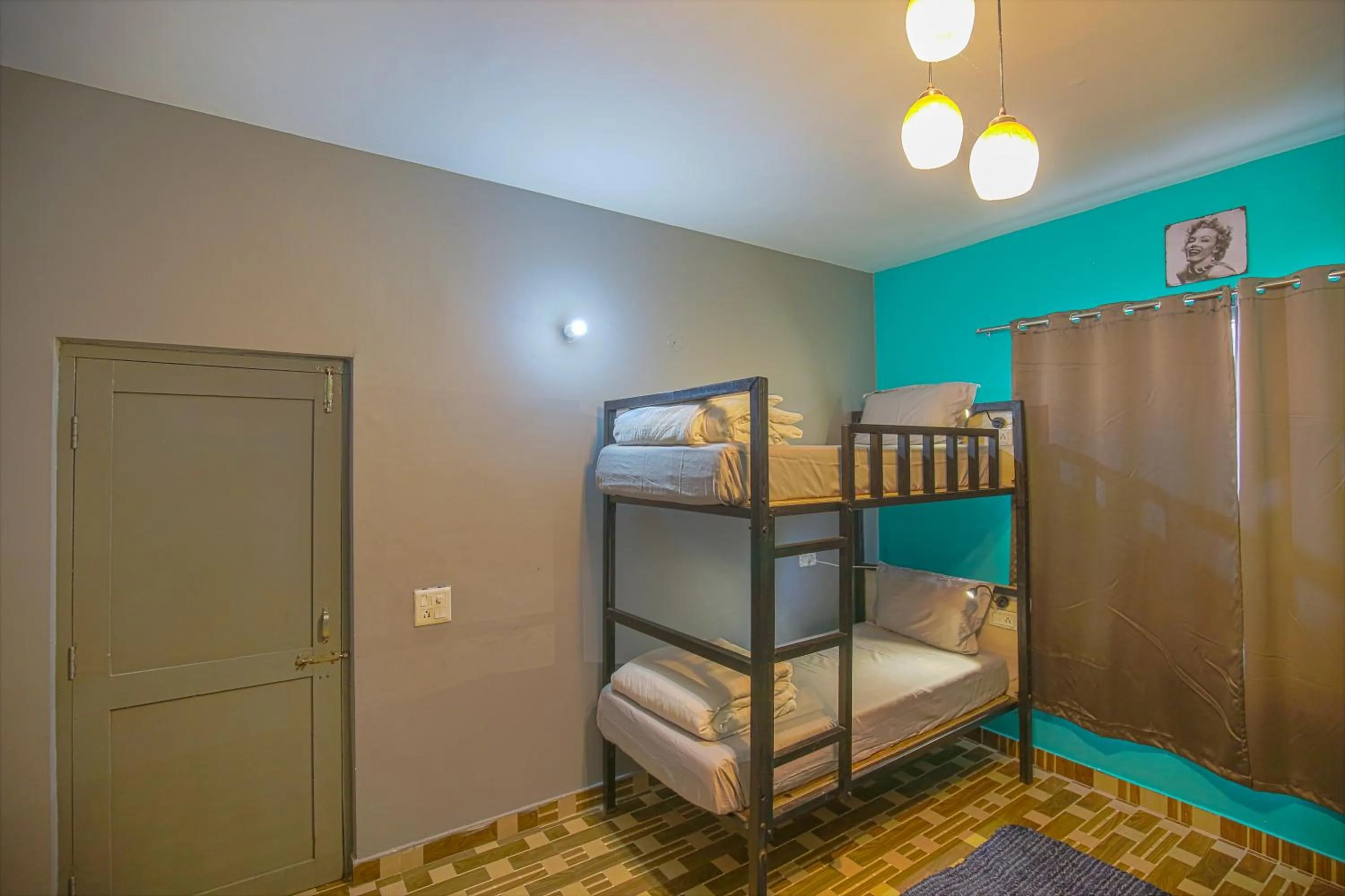 Property building, Bed in The Bunksters Bir