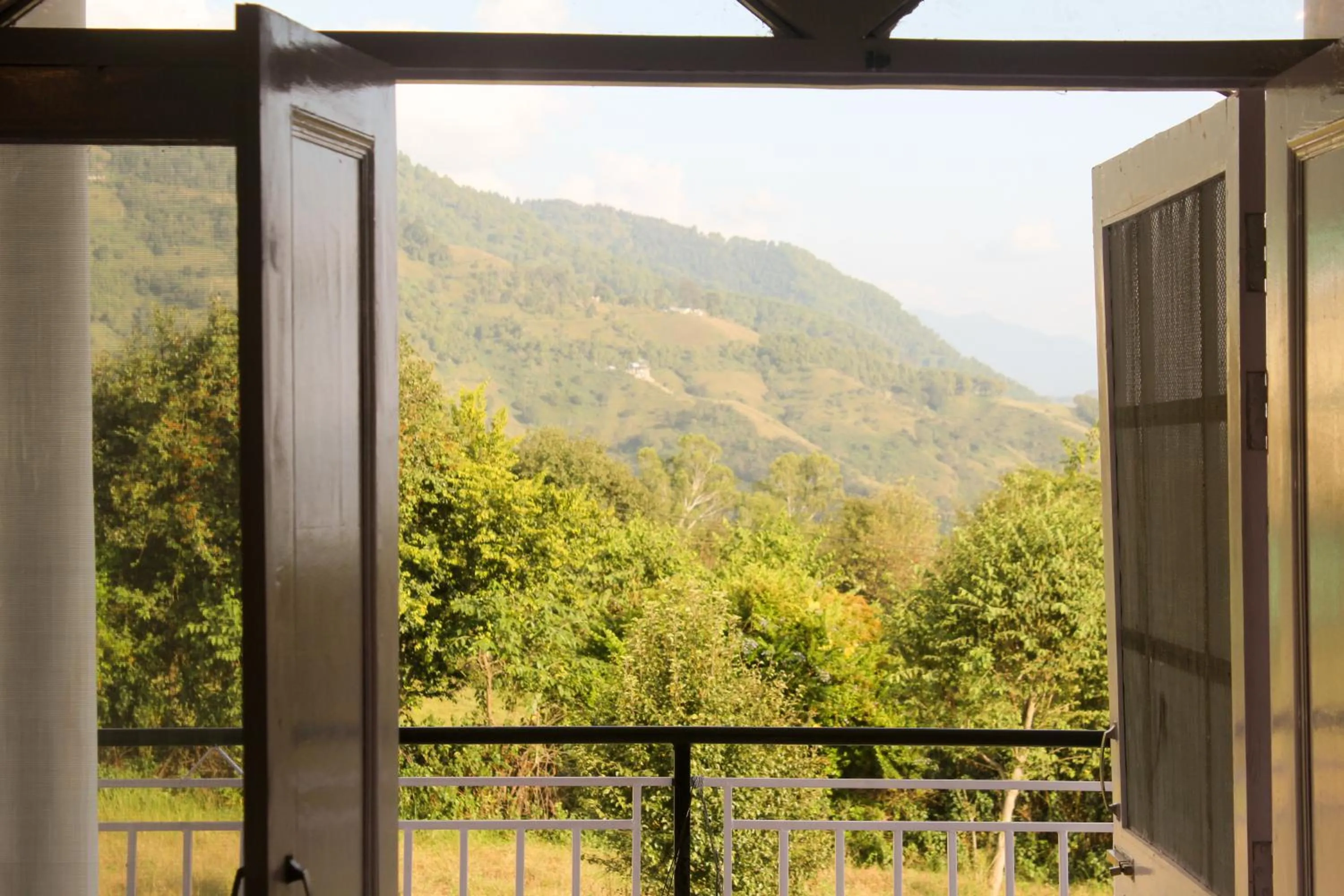 Mountain view in The Bunksters Bir