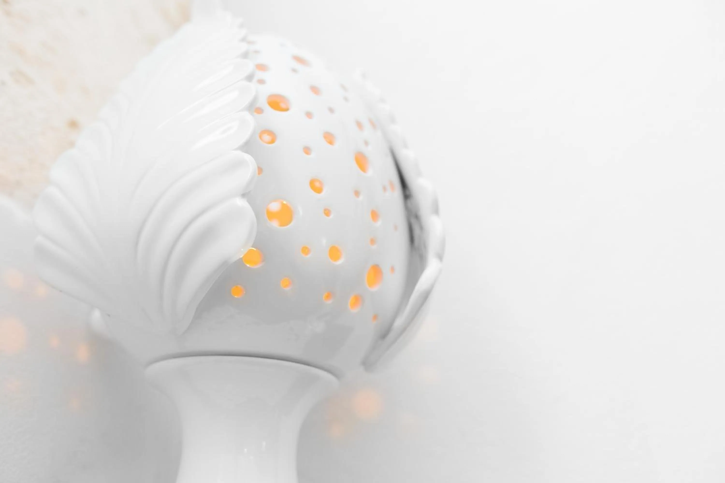 Decorative detail in BELLE HOME OSTUNI vasca vista mare