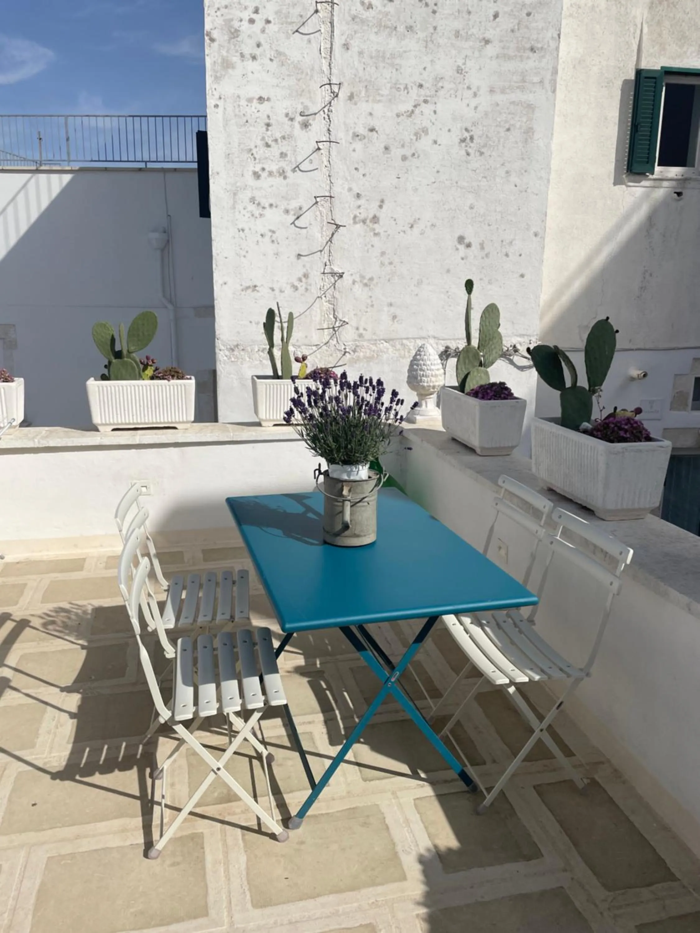 Balcony/Terrace in BELLE HOME OSTUNI vasca vista mare