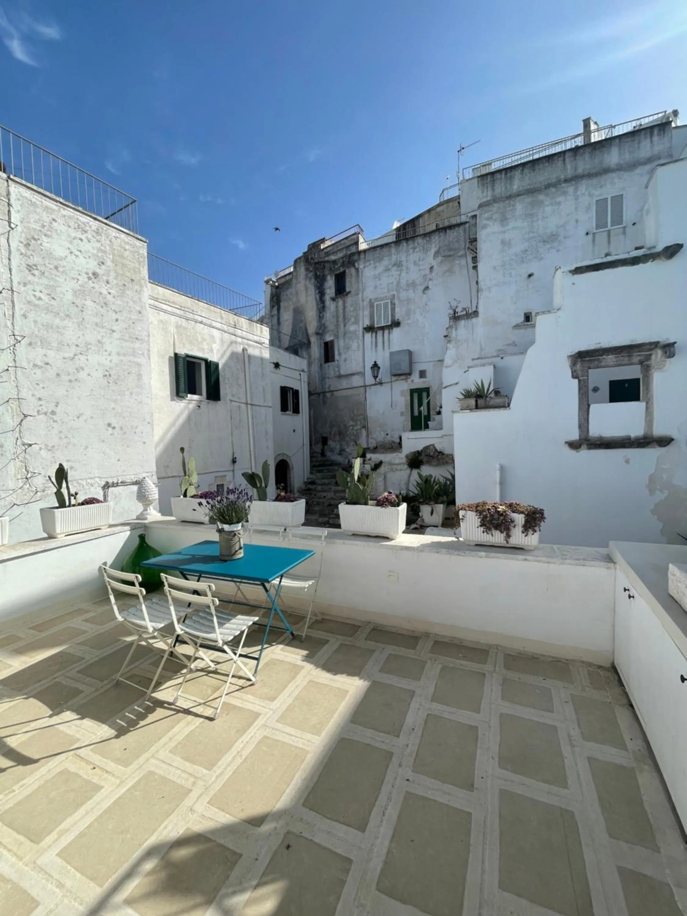 Balcony/Terrace in BELLE HOME OSTUNI vasca vista mare