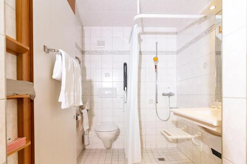 Bathroom in Hotel Swiss Views