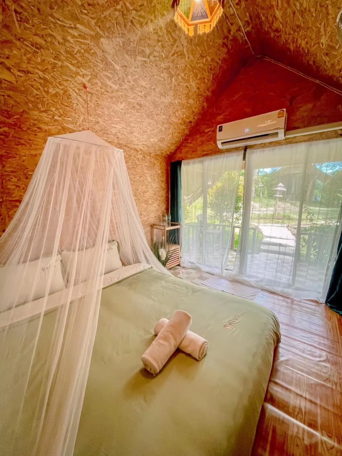 Bed in 3 Pok Maewang jinxiang Gold elephant park