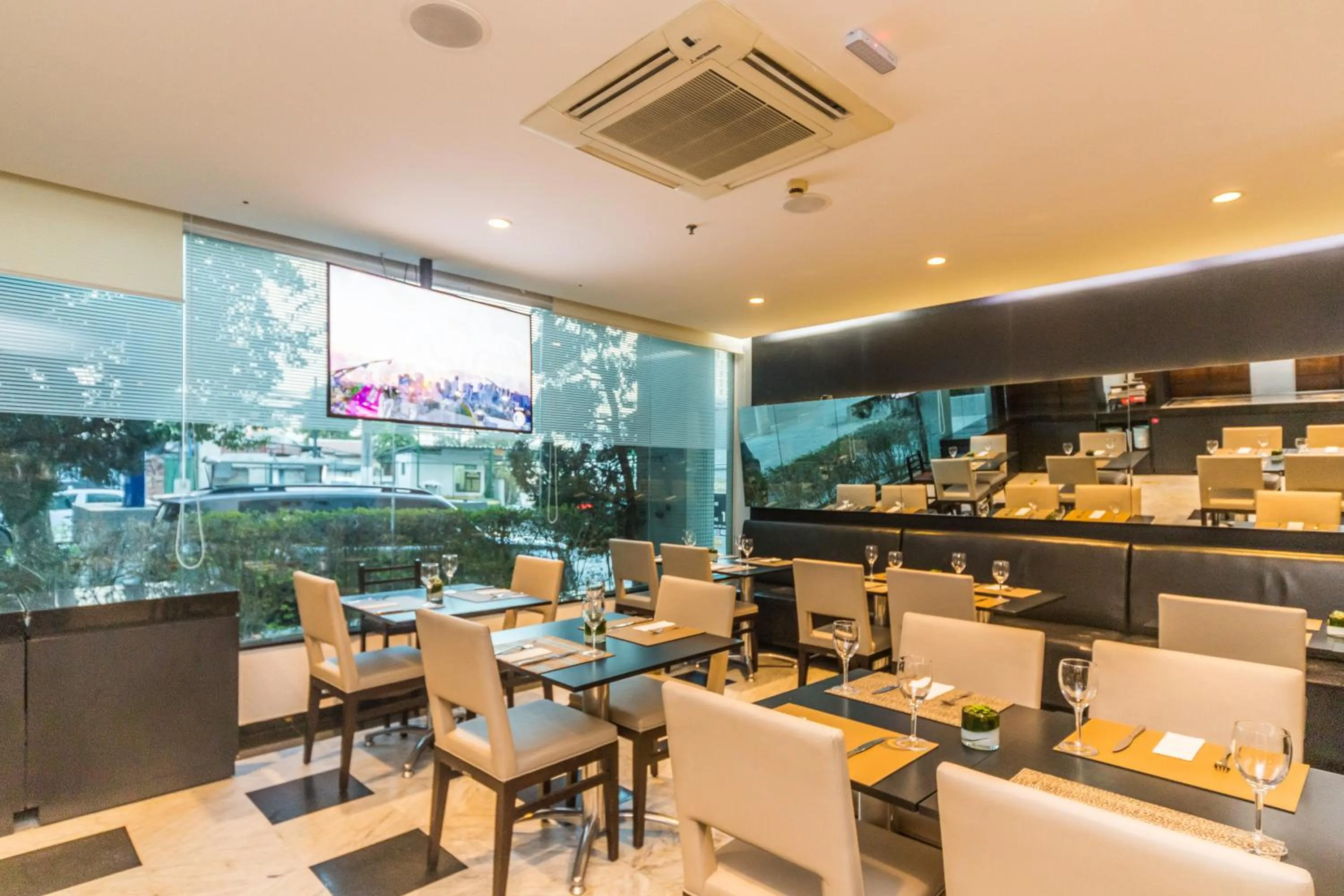 Restaurant/places to eat in Paraíso Suítes by Charlie