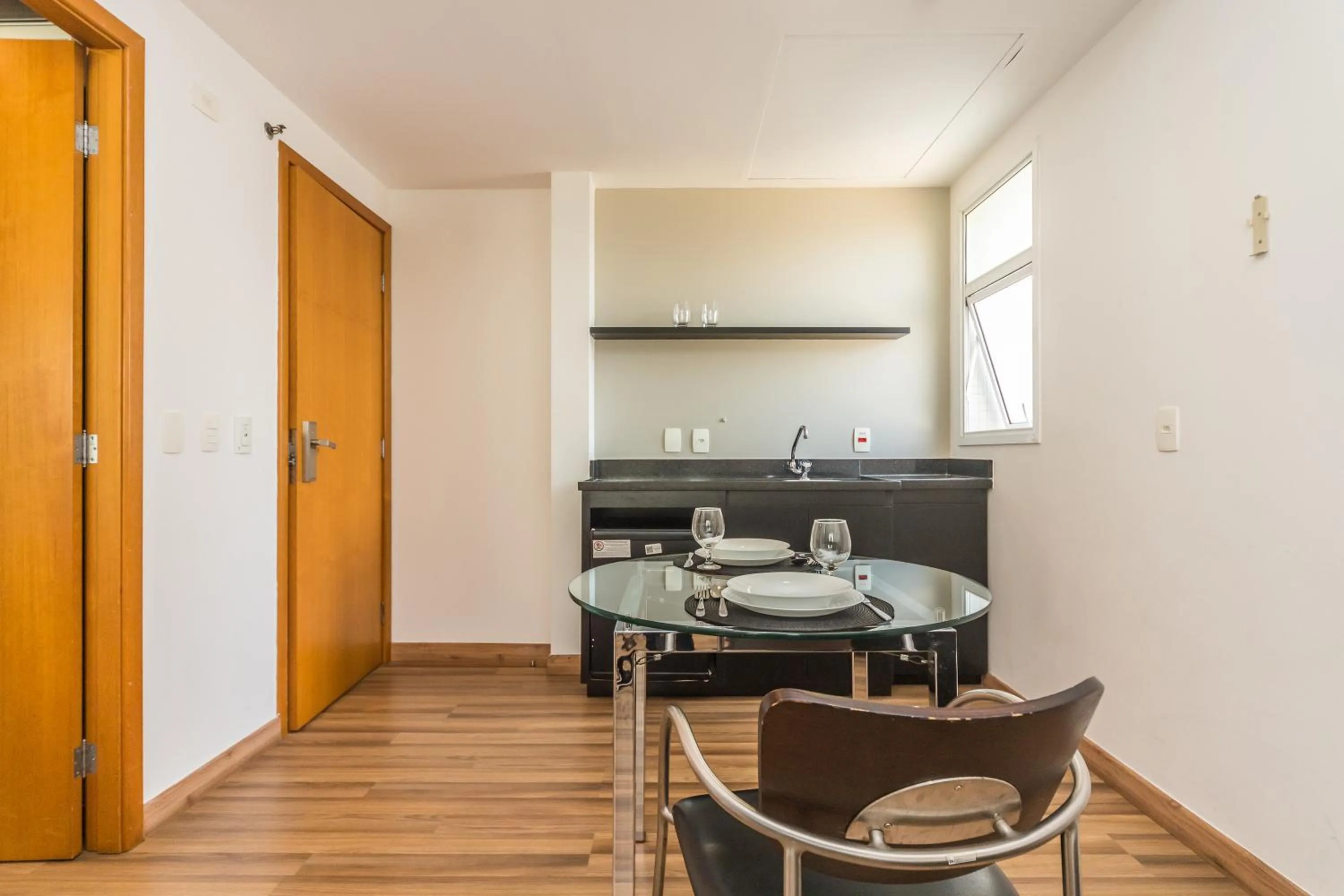 Day in Paraíso Suítes by Charlie