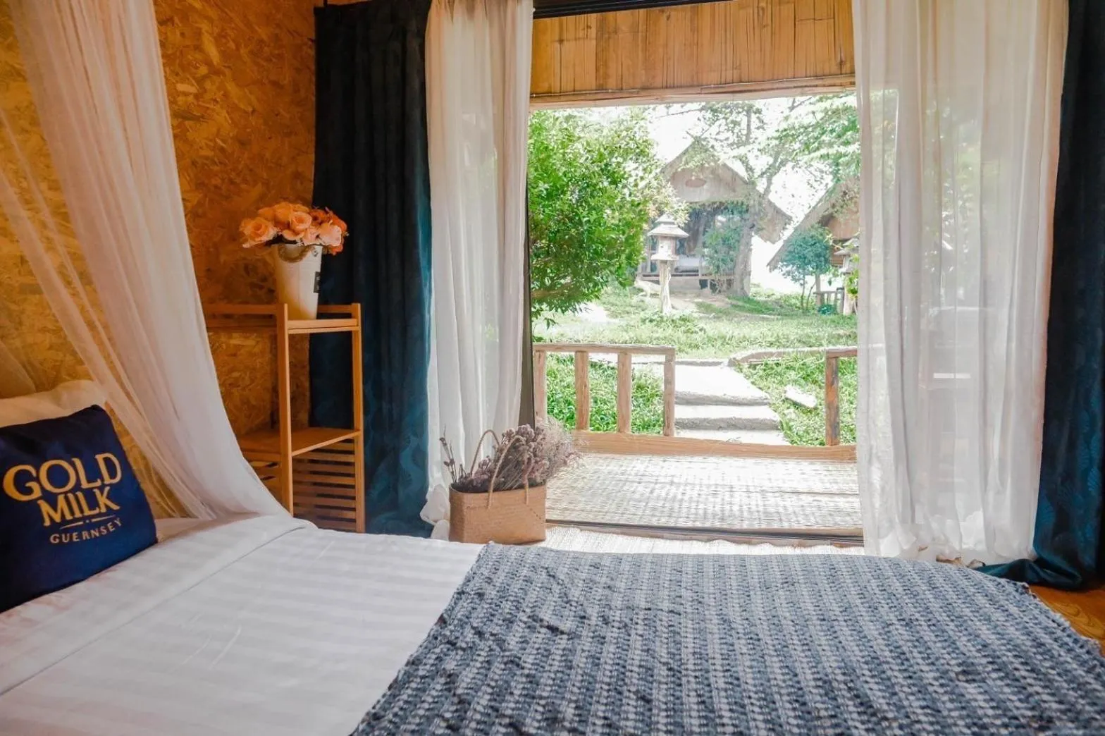 Bed in 3 Pok Maewang jinxiang Gold elephant park