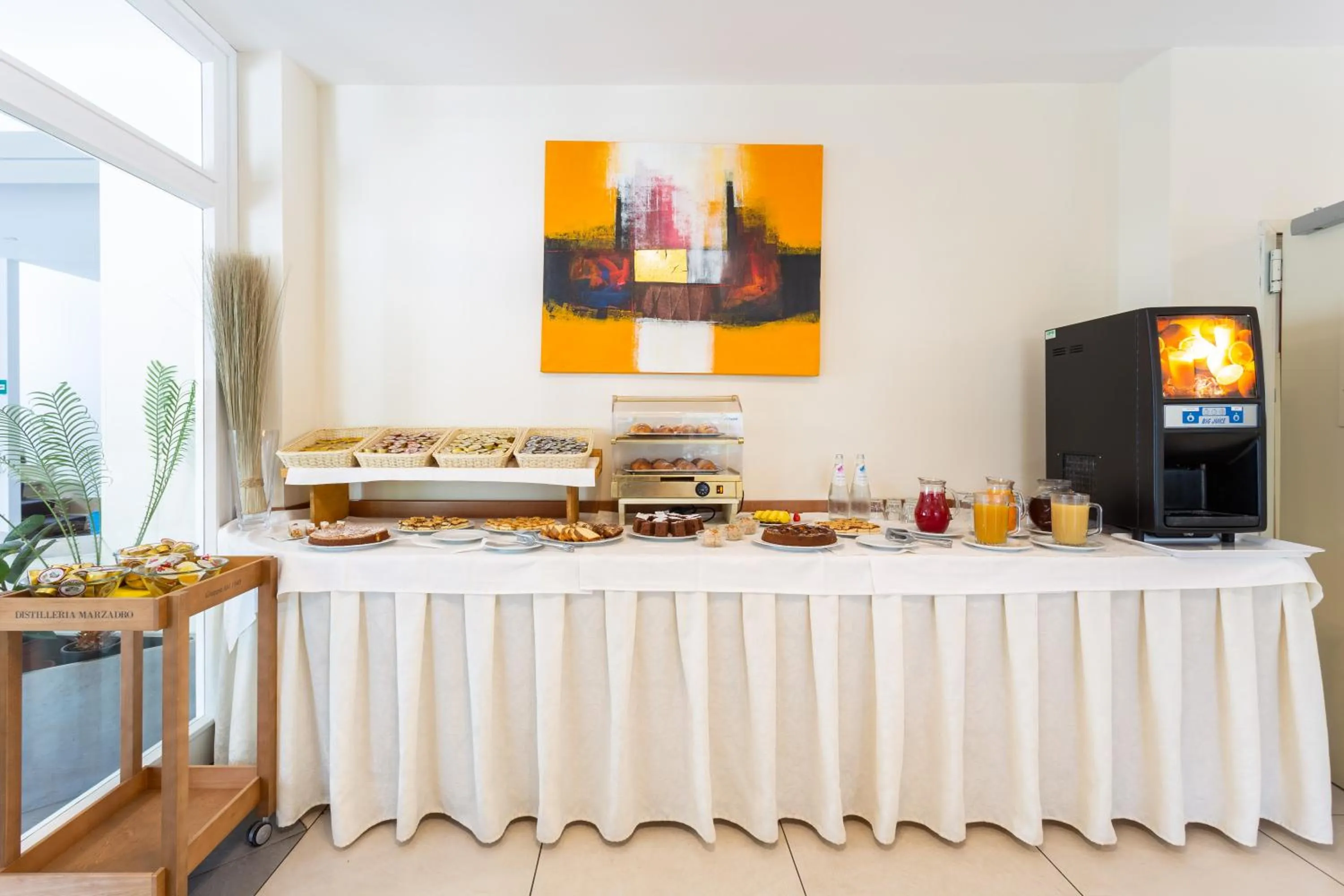 Buffet breakfast in Hotel Gardesana