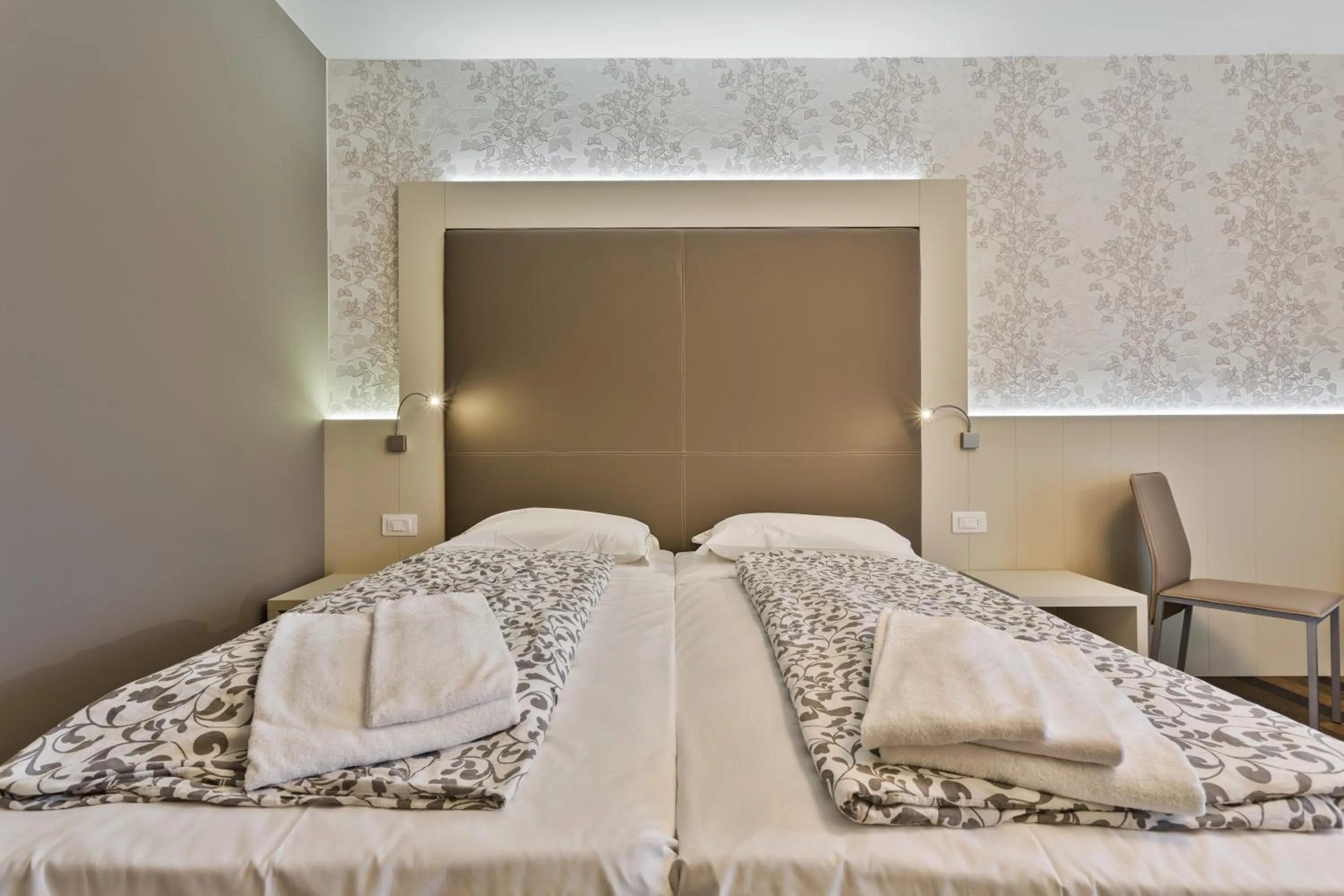 Bed in Hotel Gardesana