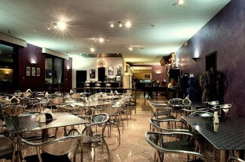 Restaurant/places to eat in Airone Hotel